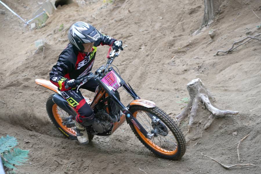 最終戦は山中玲美が3位で大会を締めくくった