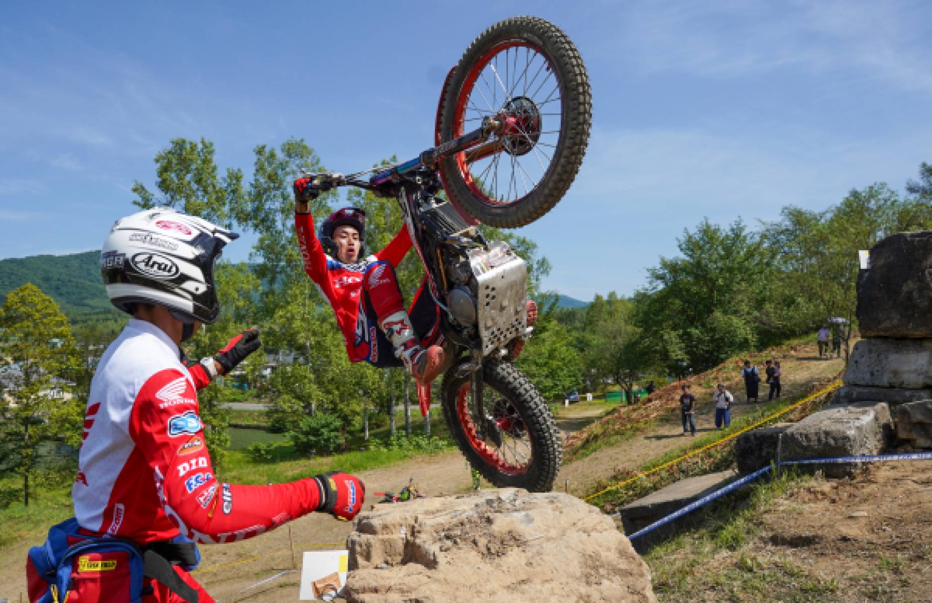 武田が7位を獲得。小川はアクシデントで11位に