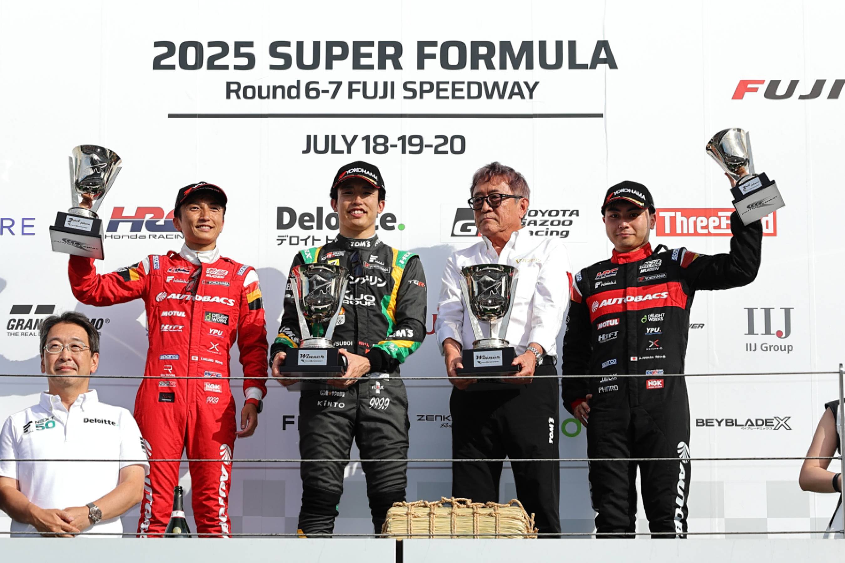 野尻が2位、岩佐は3位で表彰台獲得