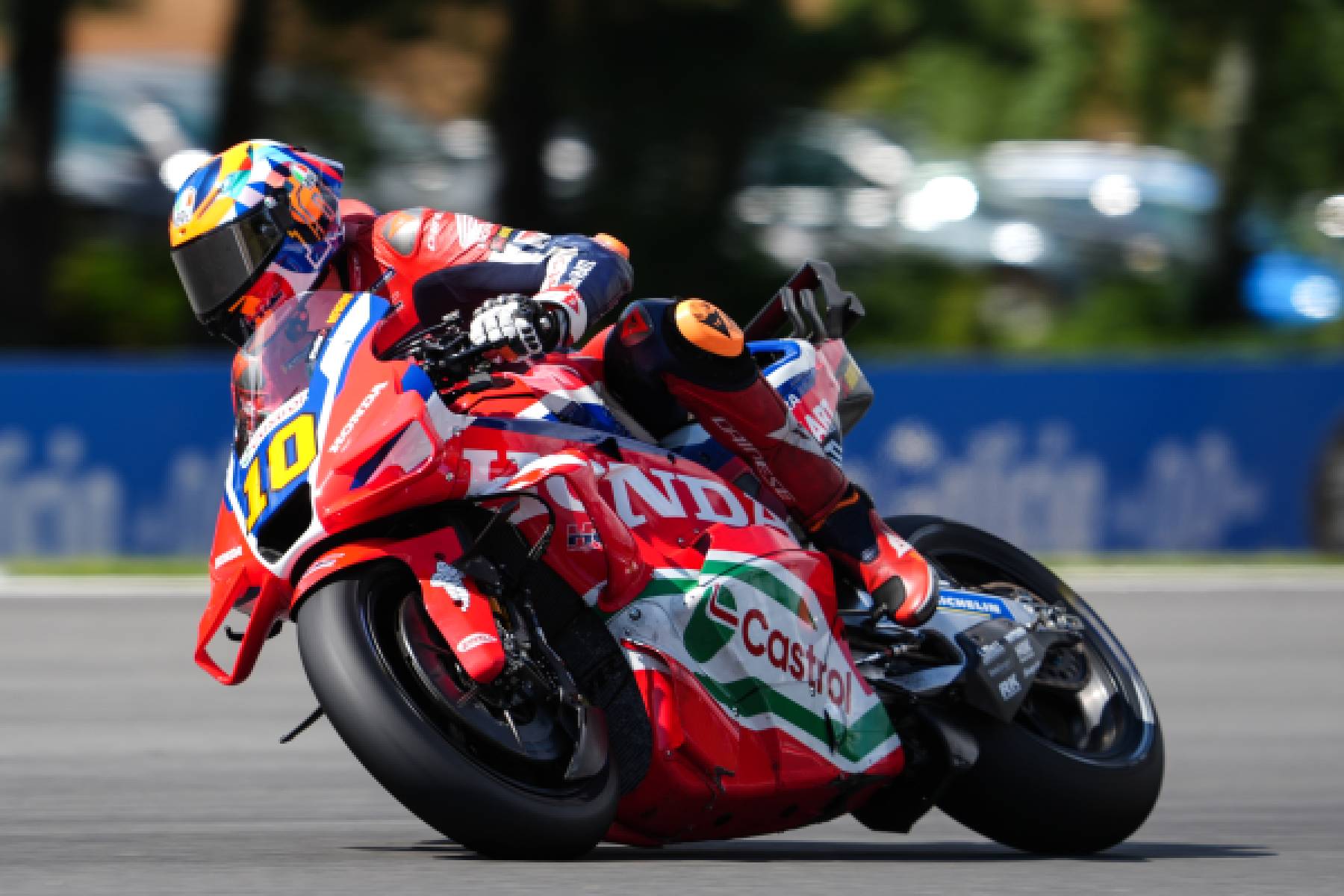 マリーニが苦難に耐え奮闘、ミルはHondaで予選自己ベストタイ