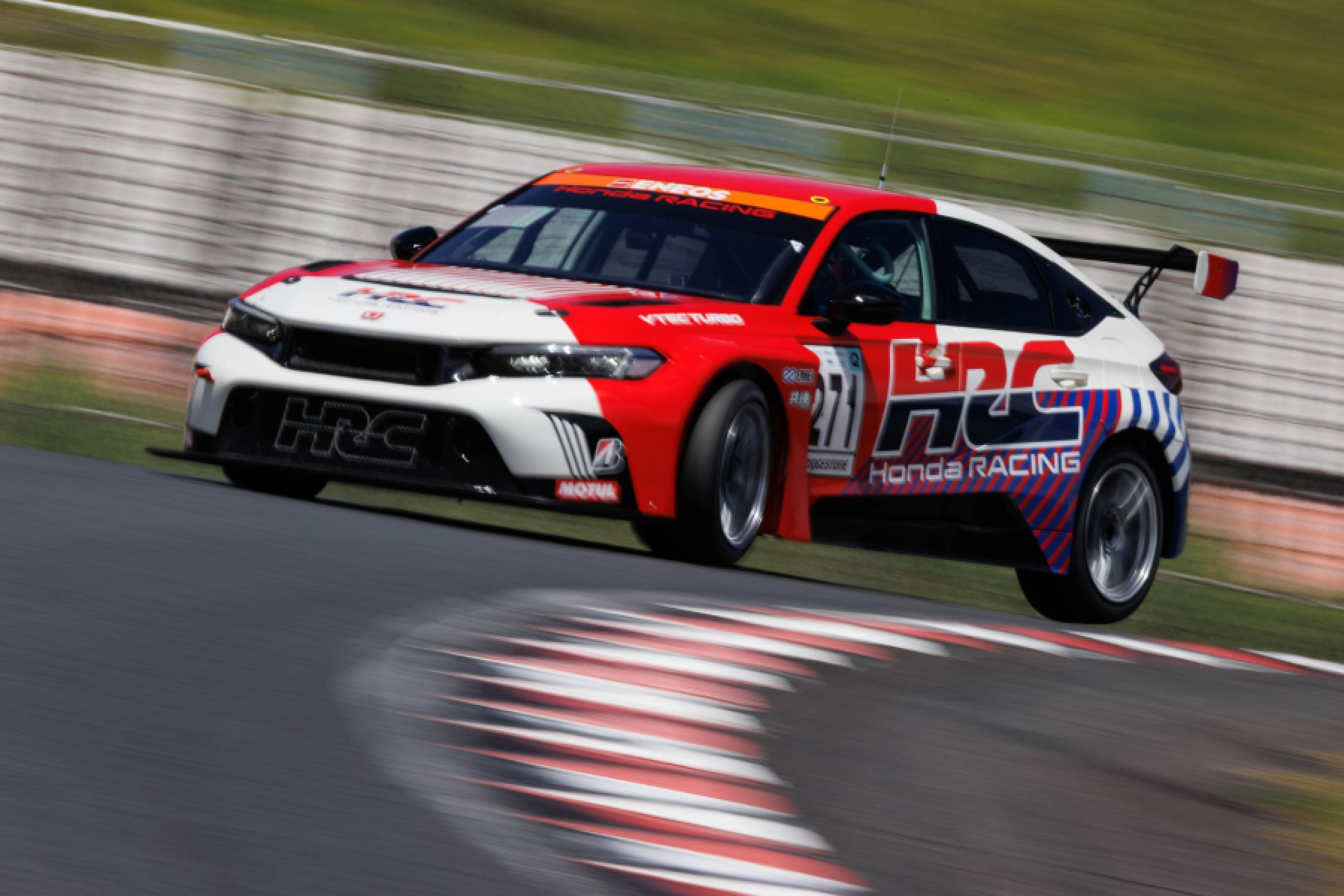 CIVIC TYPE R HRC Concept、デビュー戦を総合6位・クラス最多周回で完走