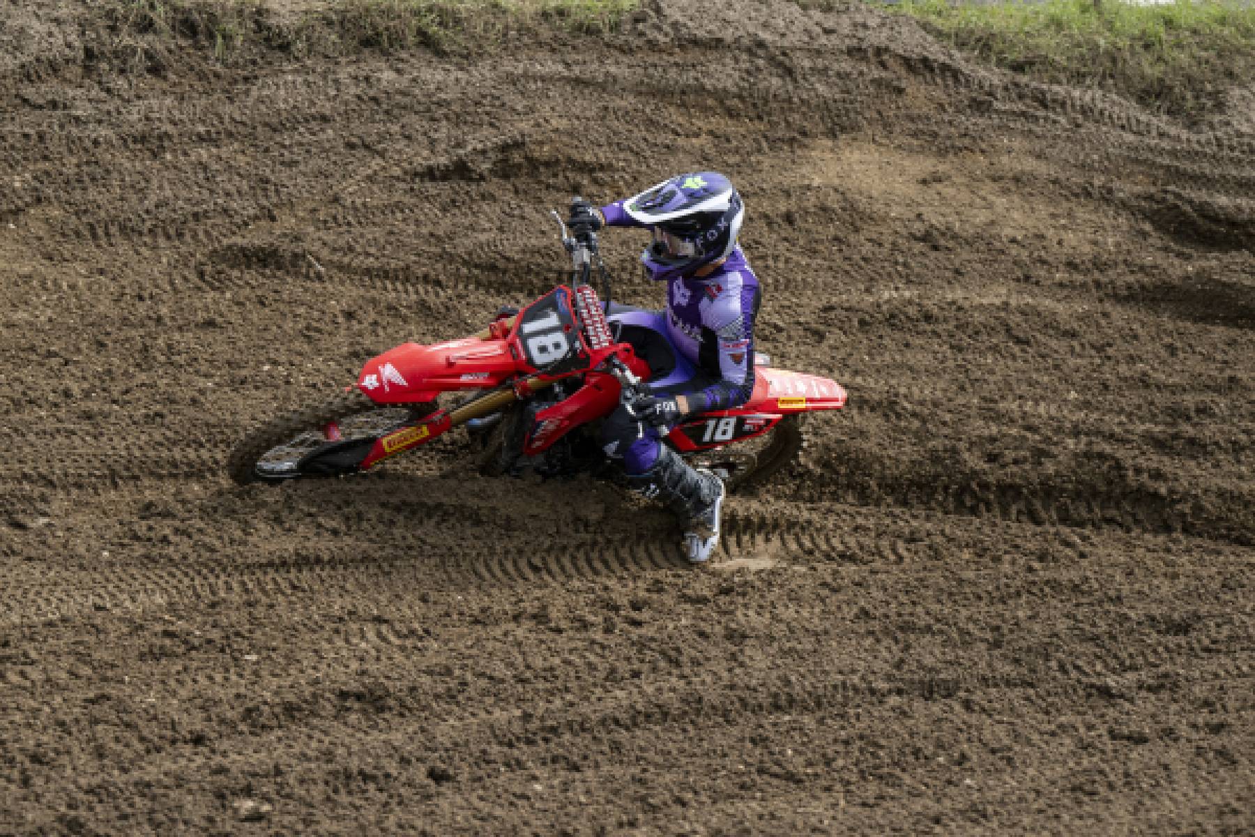 Fernandez charge in vain as prototype CRF450R... | Honda.Racing