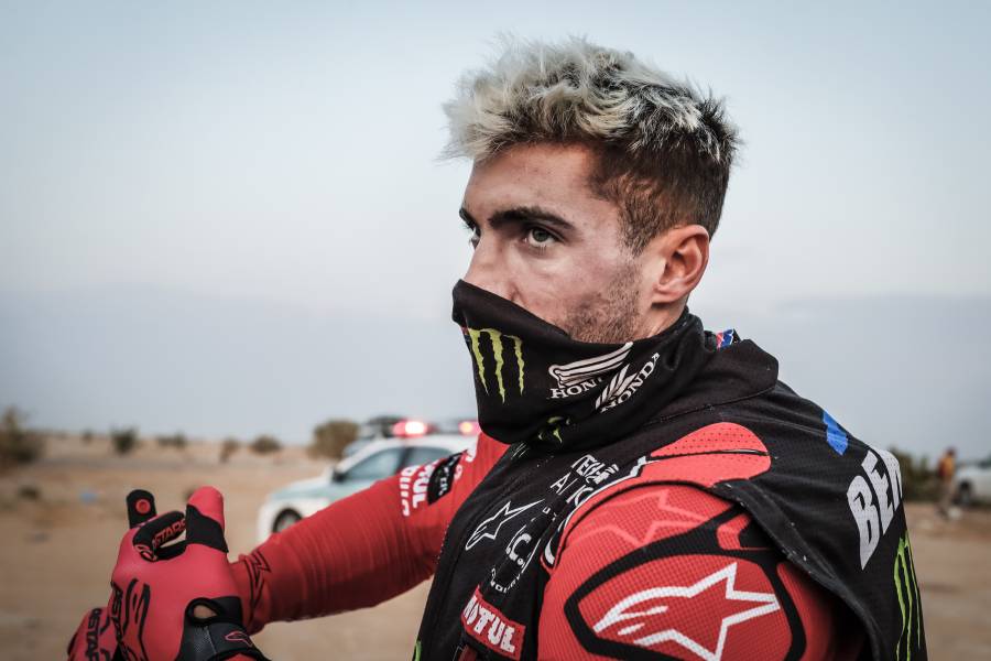 Benavides wins stages 3 and 5