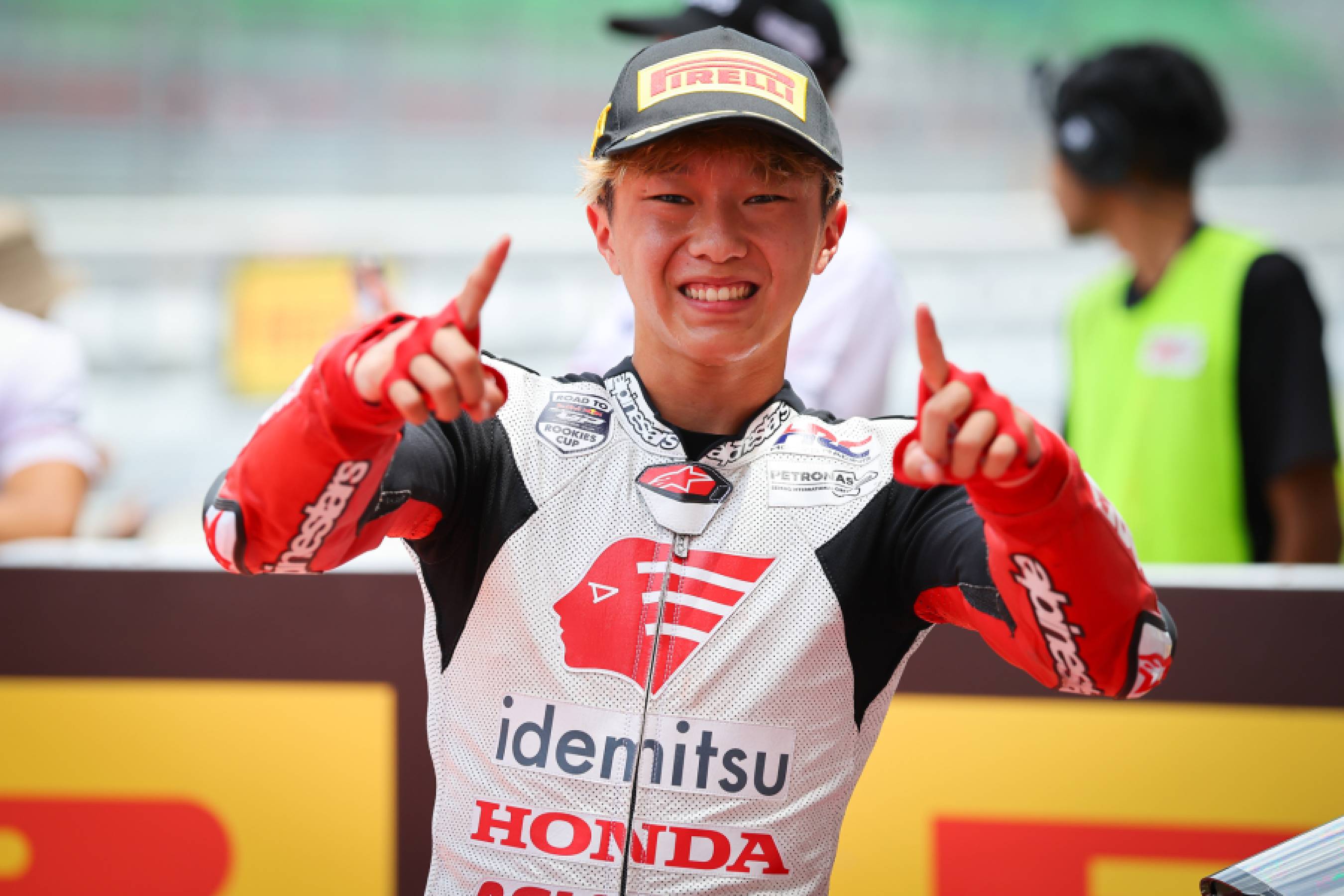 Ogiwara unstoppable again as podium fight lights up Sepang