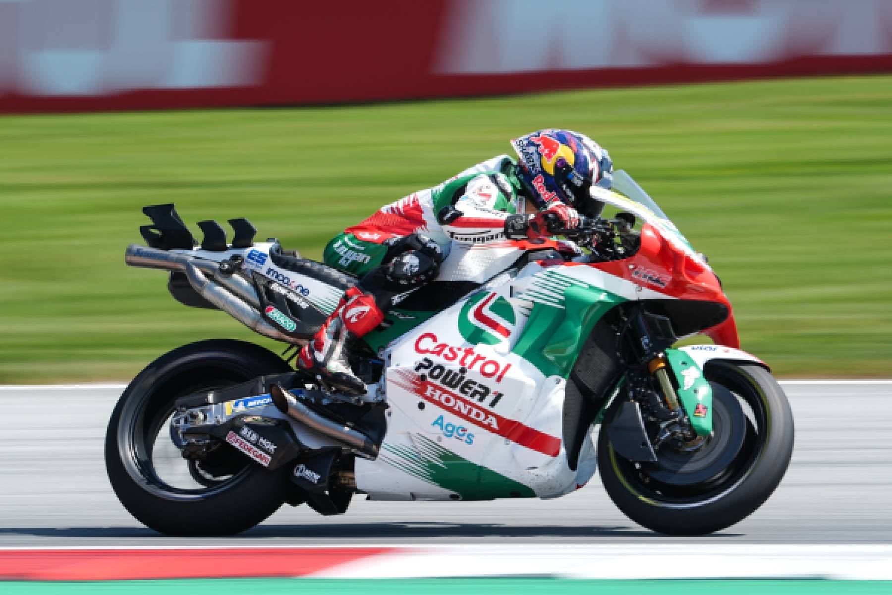 オーストリアGP走行開始、ザルコがQ2直接進出を決める