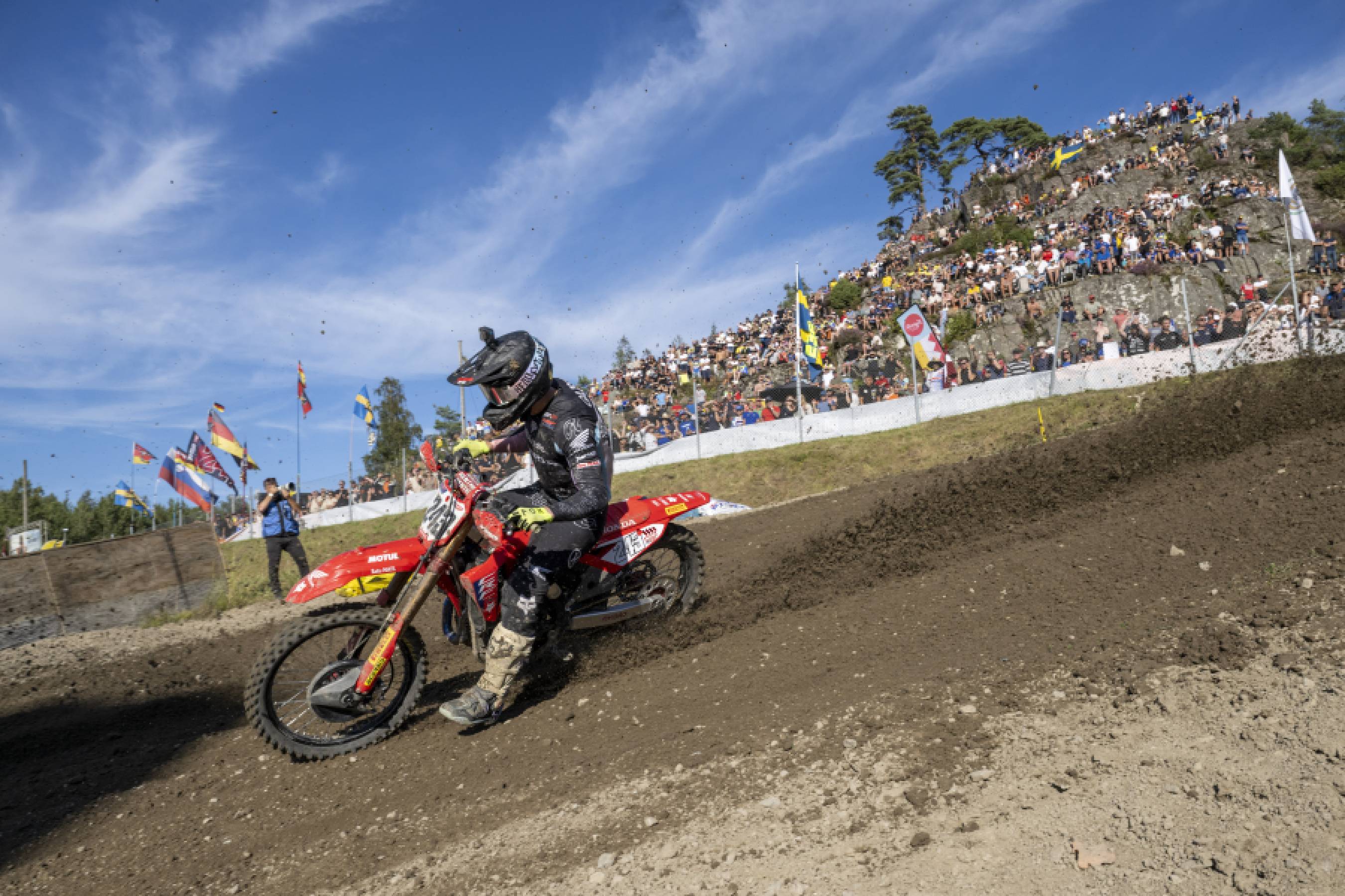 Third place for returning Gajser, with Fernandez and Lata scoring points in Sweden