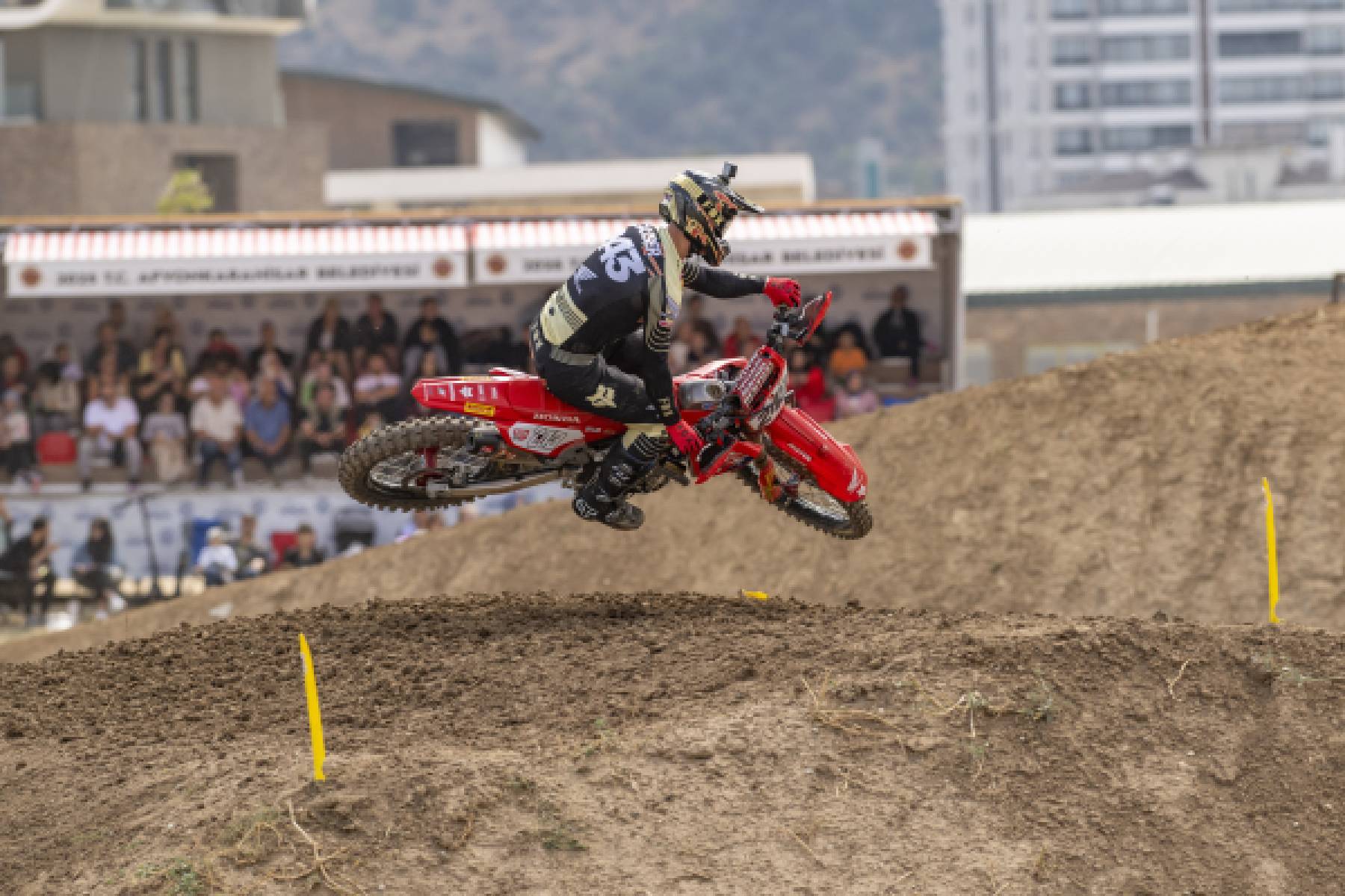 Gajser and Fernandez finish top five at the MXGP of Turkiye