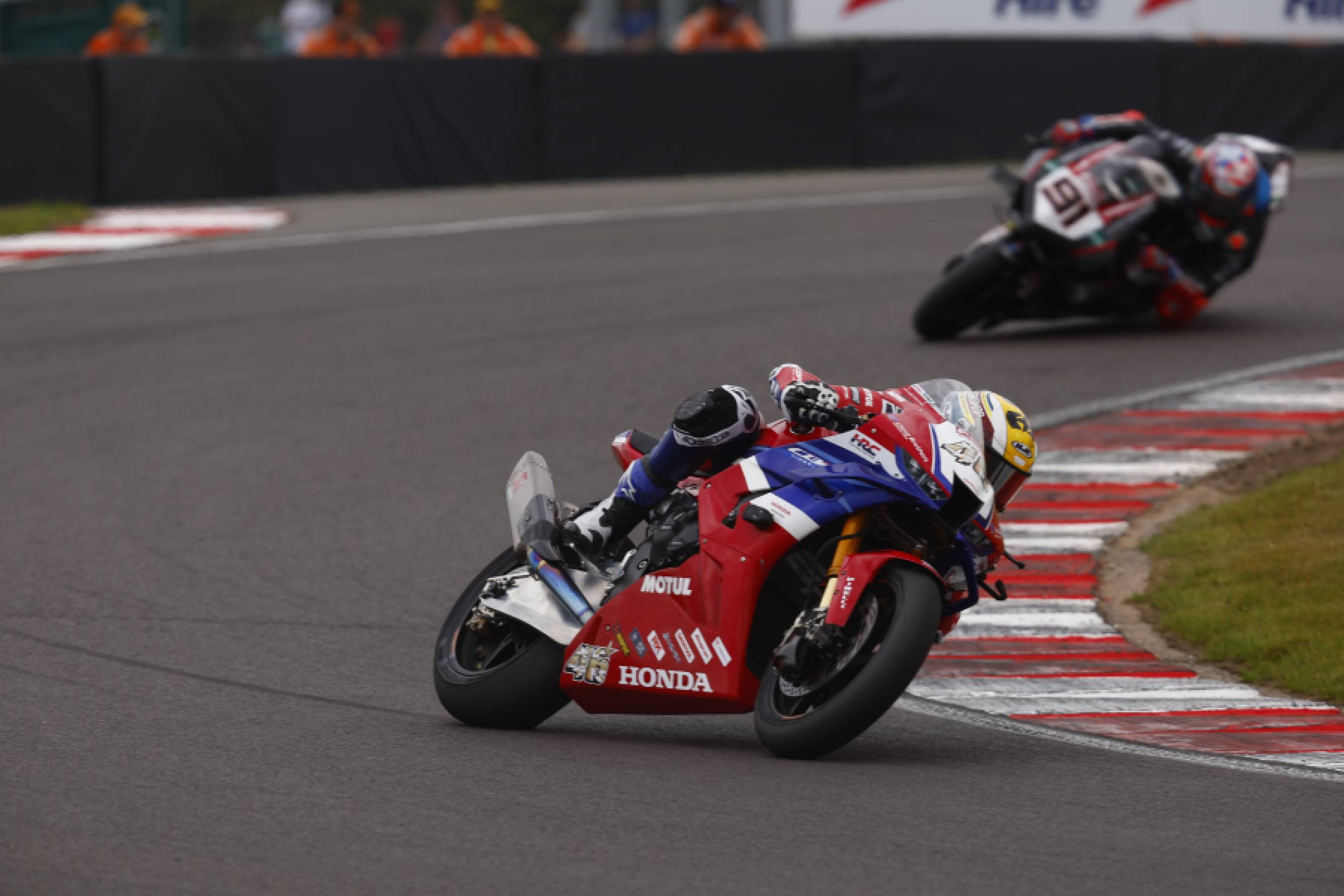Honda Racing concludes Donington Park weekend