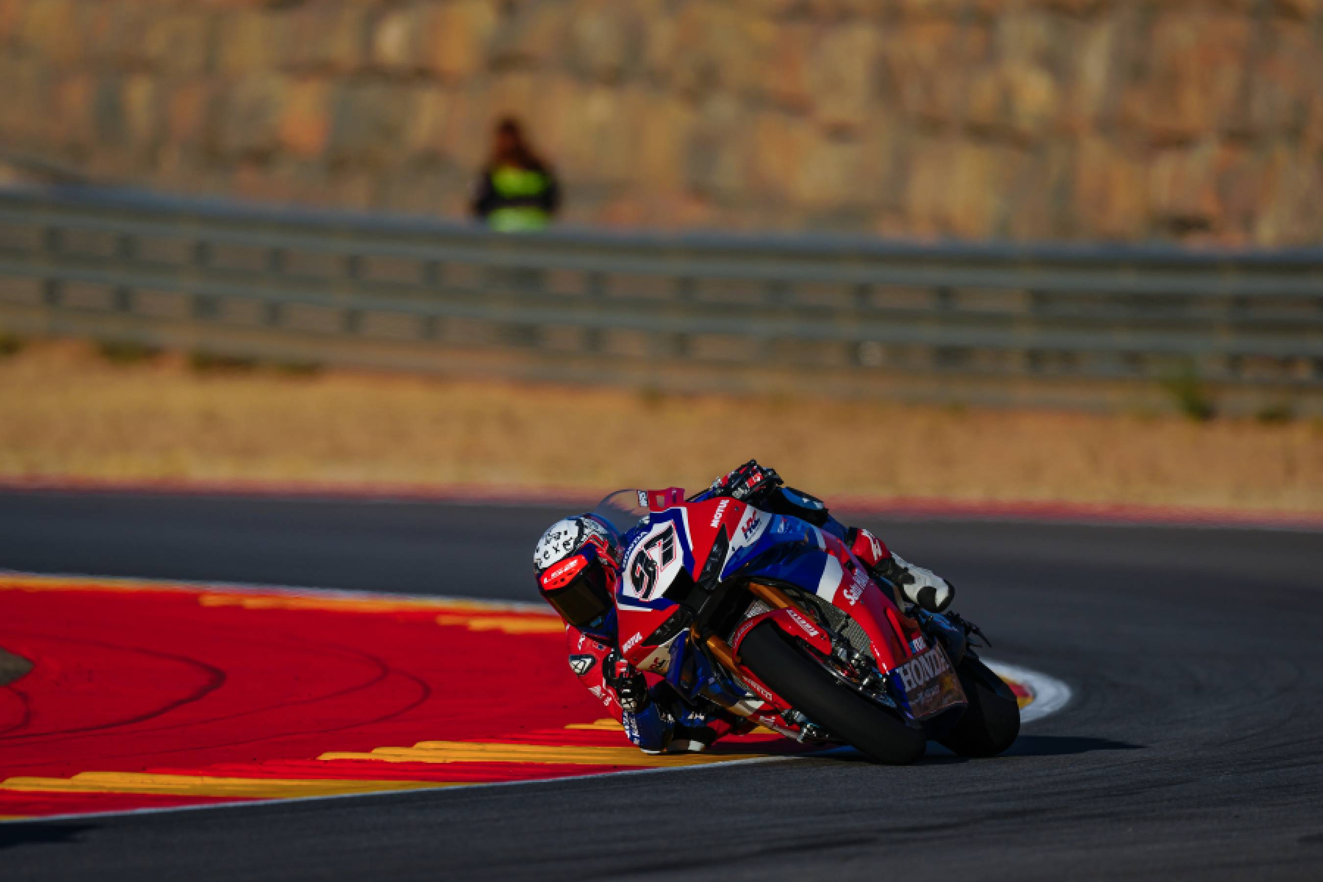 Vierge climbs to P9 in WorldSBK Race 1 at Aragón, Bridewell collates experience and key data