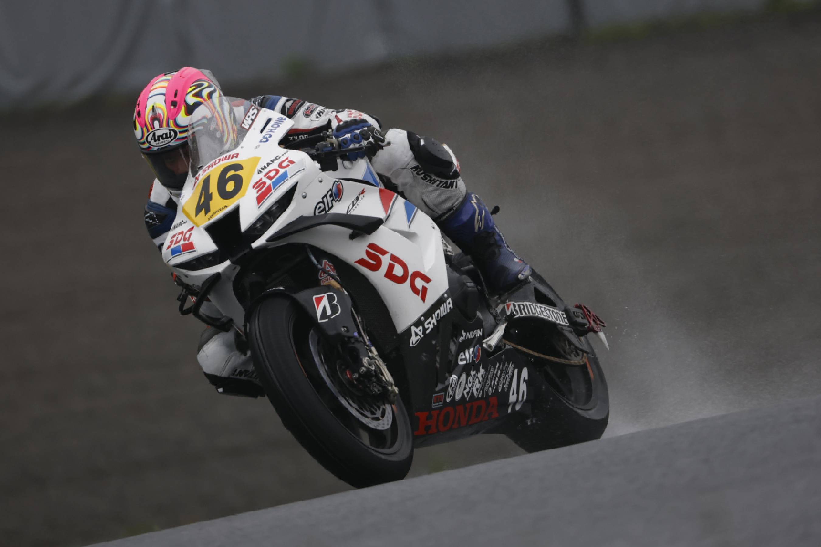 阿部が予選2番手でフロントローを獲得