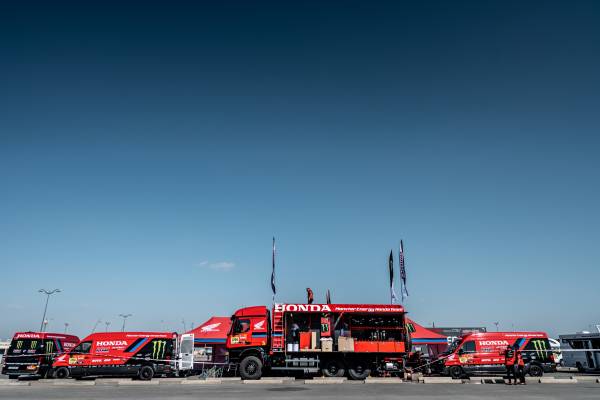 レストデーを迎えたMonster Energy Honda Team