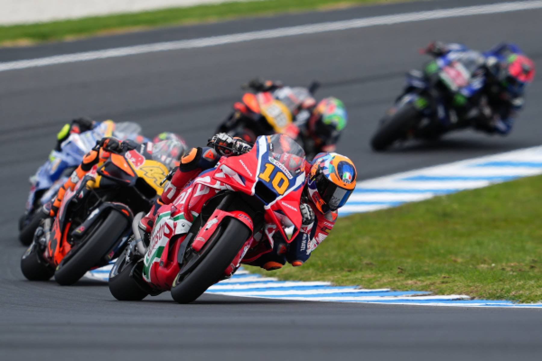 マリーニ、粘りの走りでオーストラリアGPを6位で締めくくる