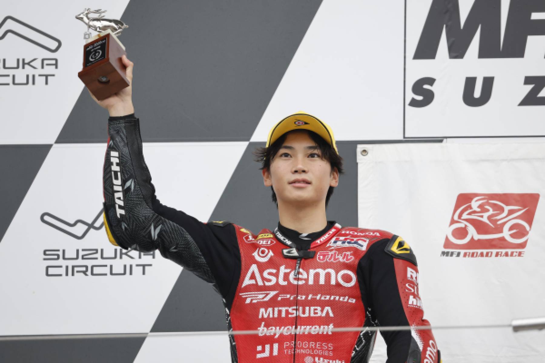 荒川が2位、羽田は3位で自身初のチャンピオンを獲得