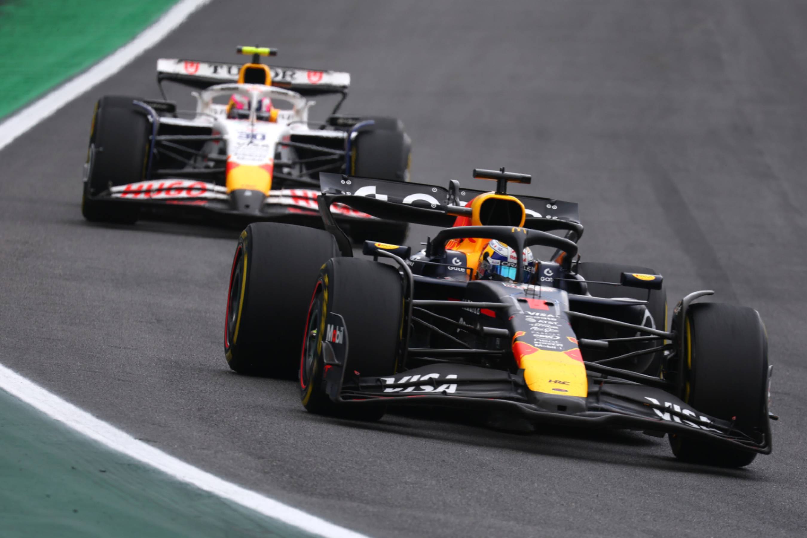 Verstappen claims P3 from pit lane start, Lawson and Hadjar secure double points finish