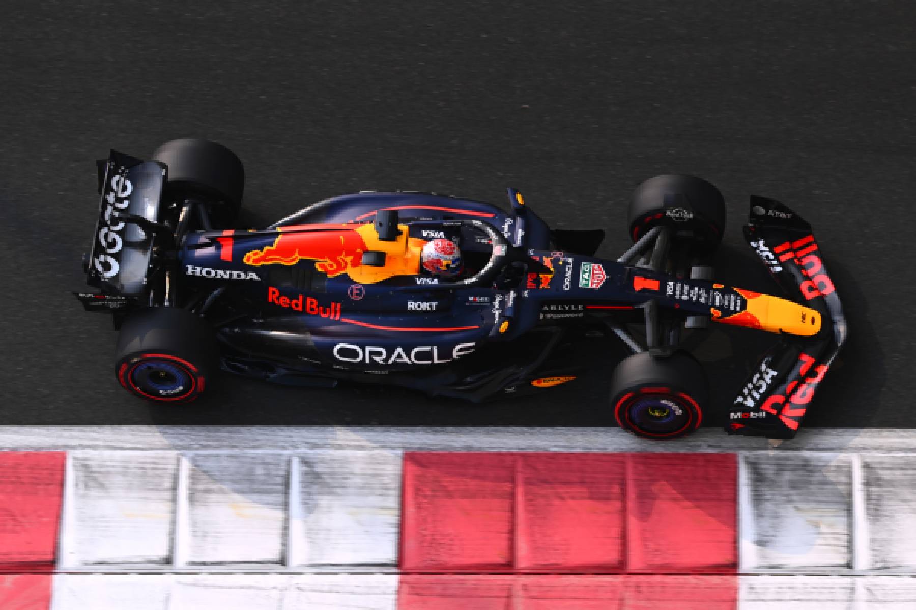 Verstappen takes pole position, Hadjar P9, Tsunoda P10