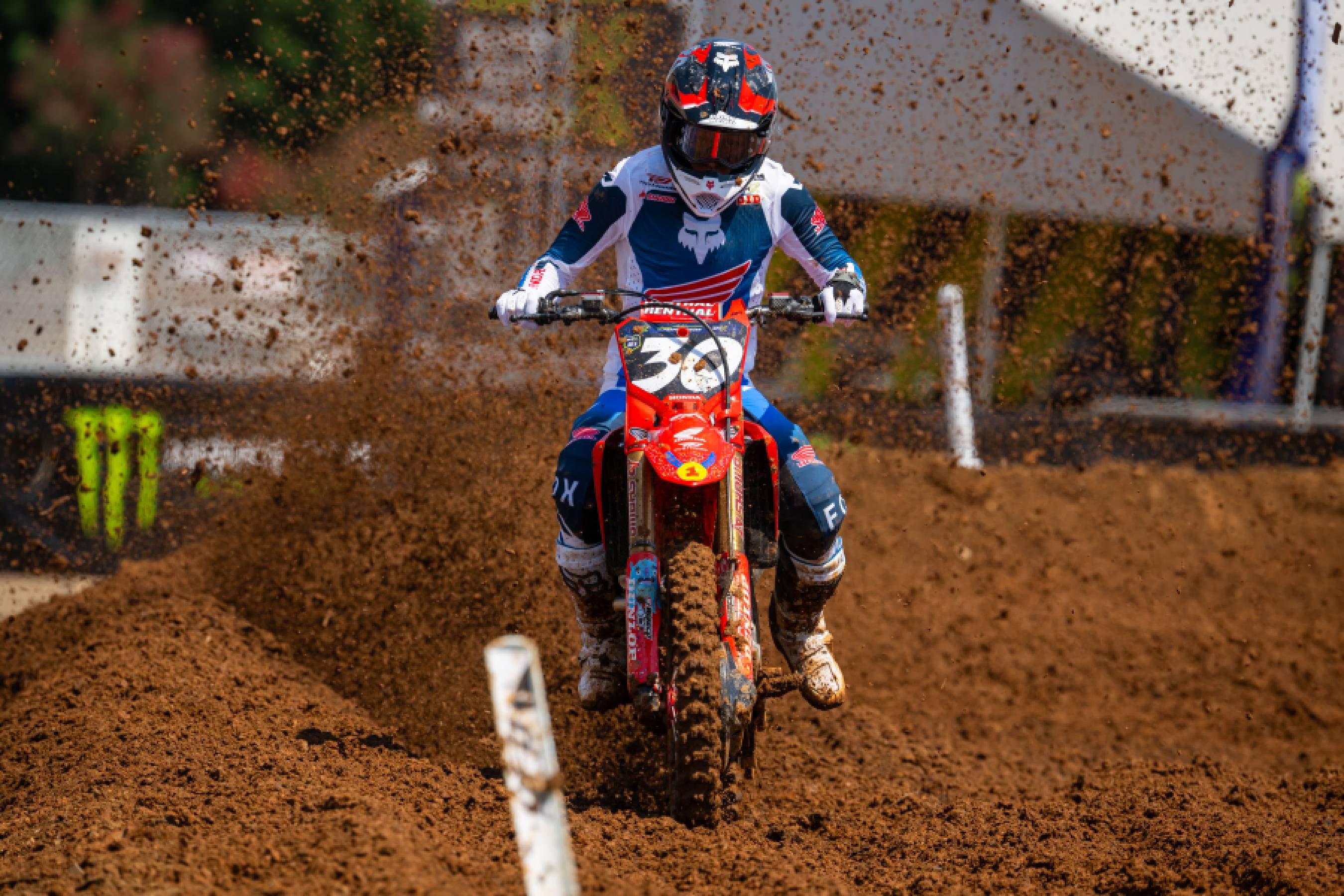 Shimoda recovers to finish third from early crash in Charlotte