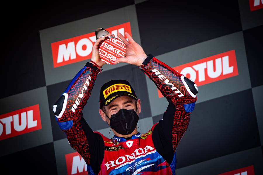 Alvaro Bautista on the podium