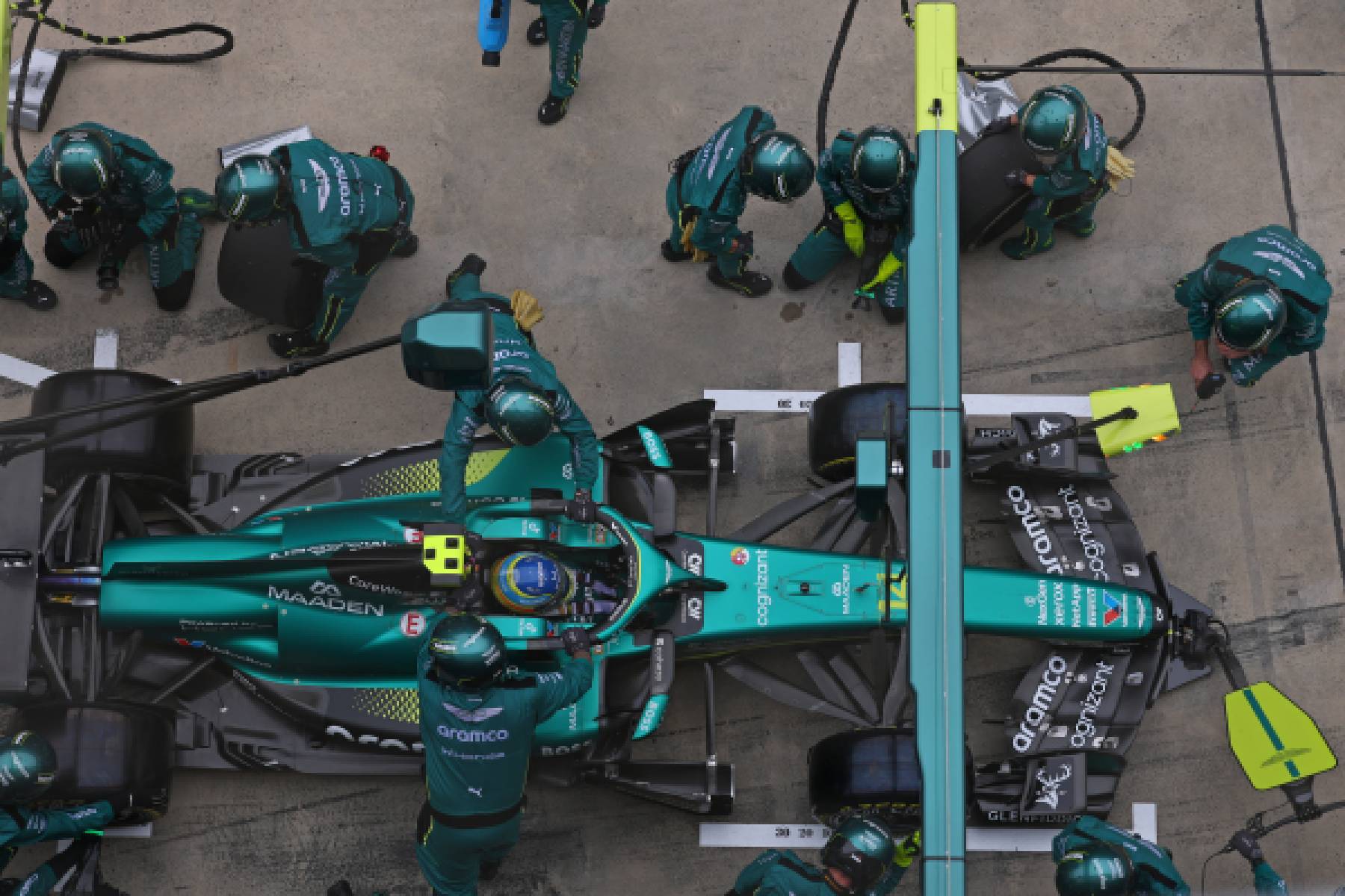 Alonso and Stroll both retire in Chinese GP