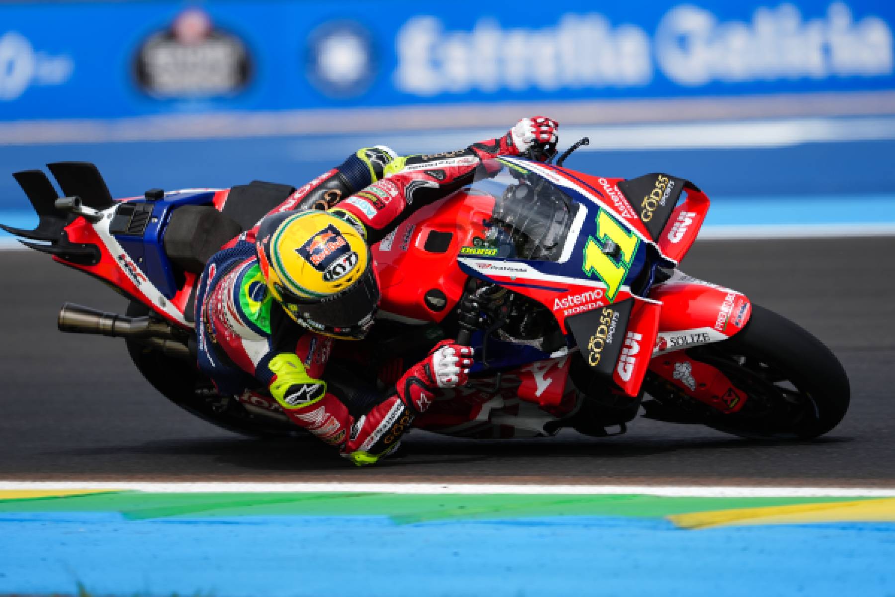 Top ten for Moreira in Brazil Sprint race