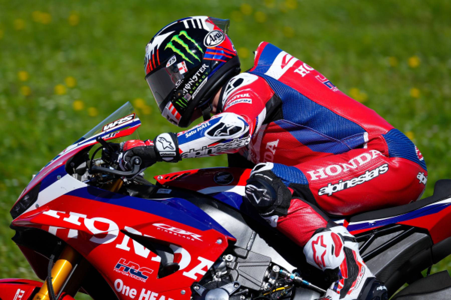 Honda HRC navigates challenges on Day 1 of the Portuguese WorldSBK round