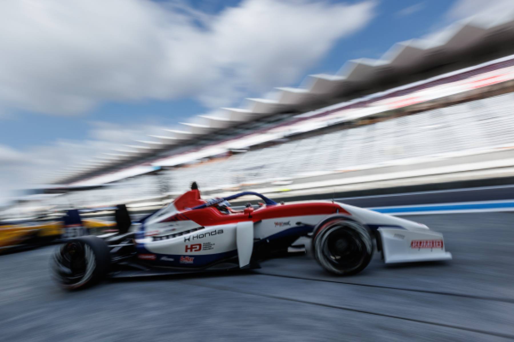 Shimbara qualifies P5 on SFL debut at Fuji