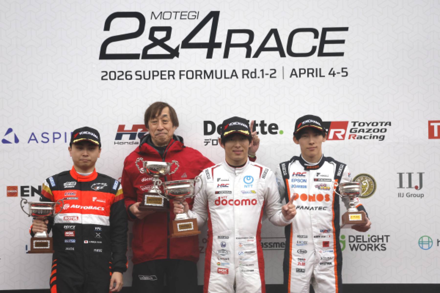 太田が一瞬のチャンスを逃さず逆転優勝！Honda勢7名が入賞