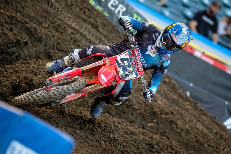 Challenging Night for Team Honda HRC at Anaheim 3 Supercross