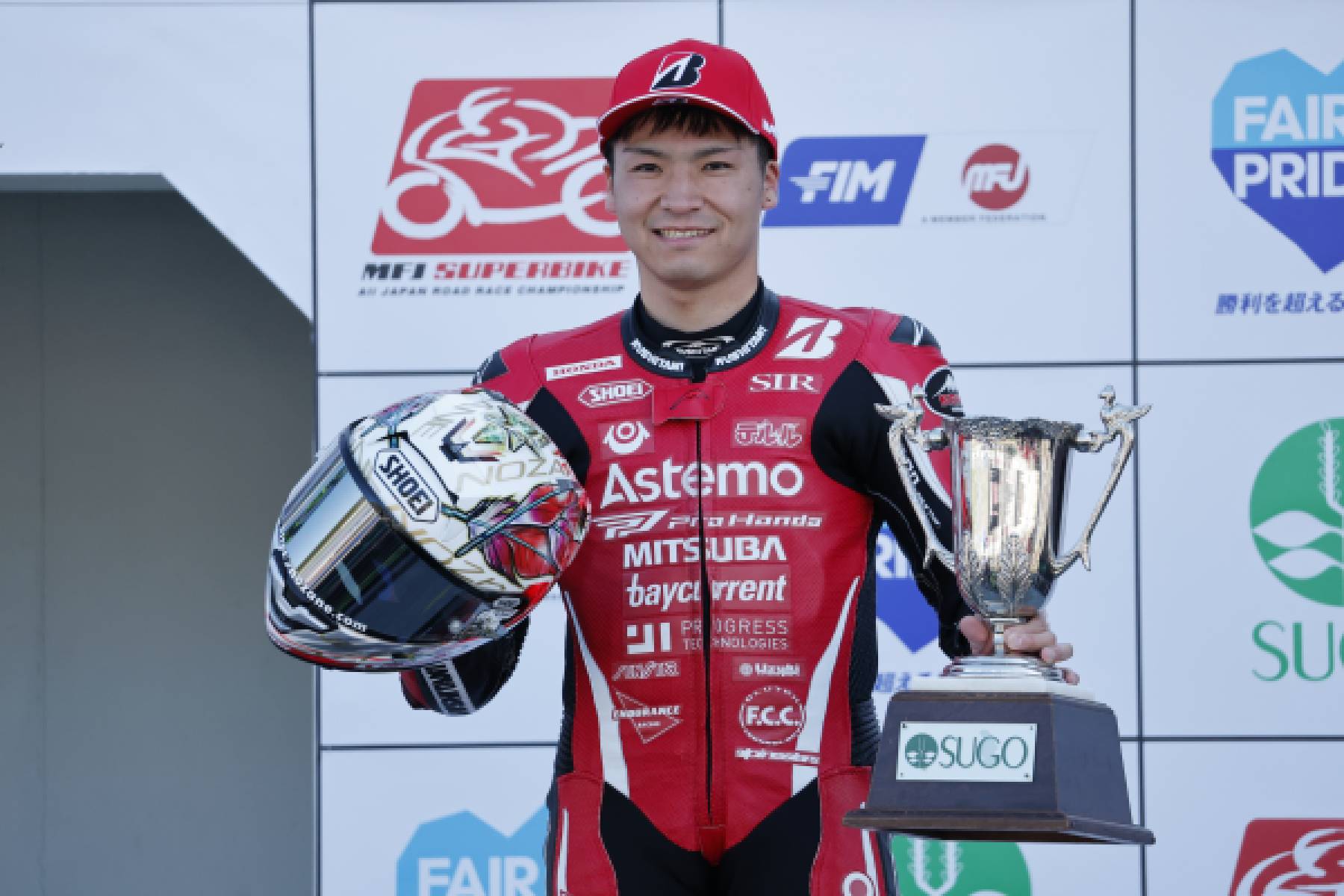 野左根が長島との争いを制し、レース1で3位表彰台を獲得