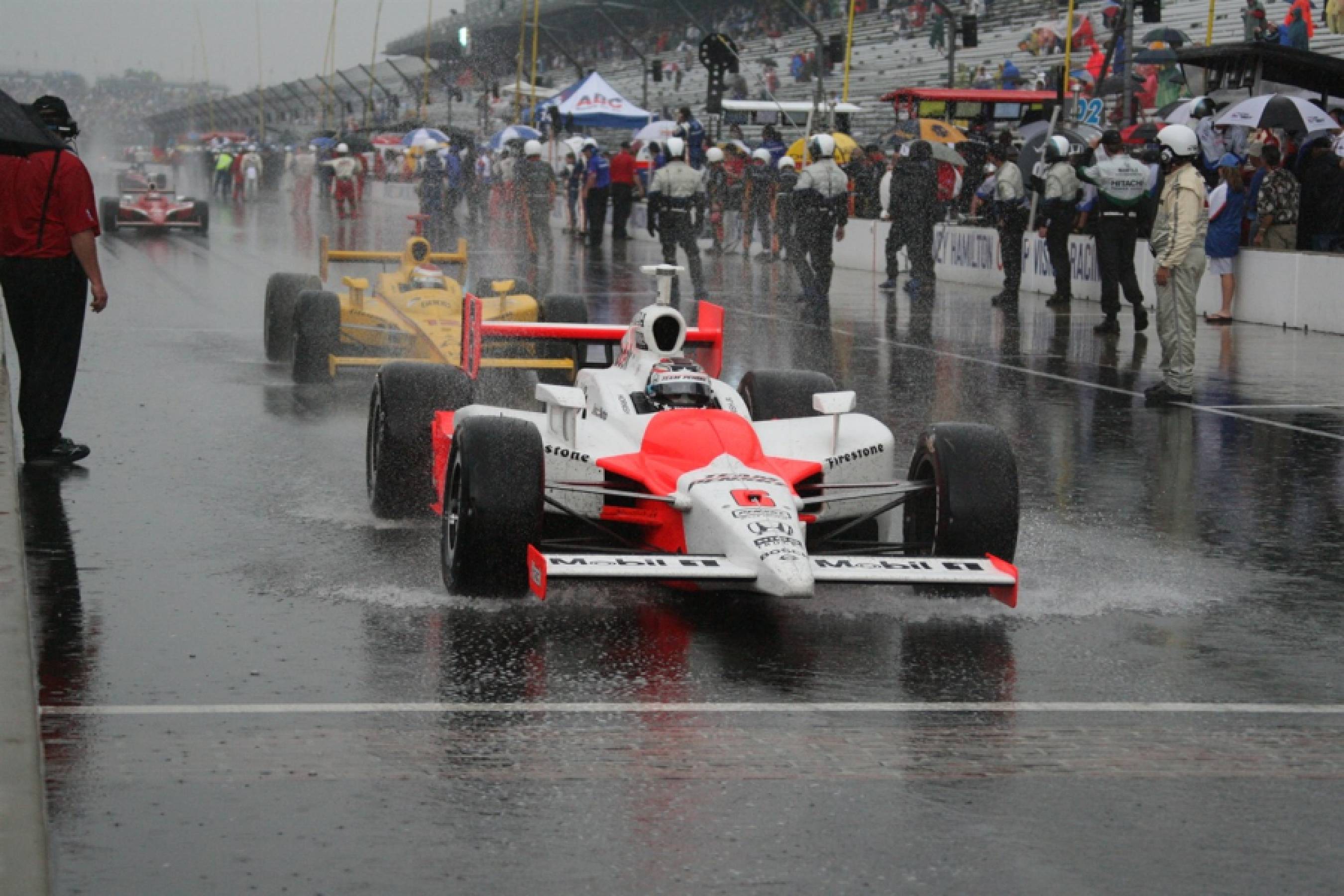 雨の2007年インディ500