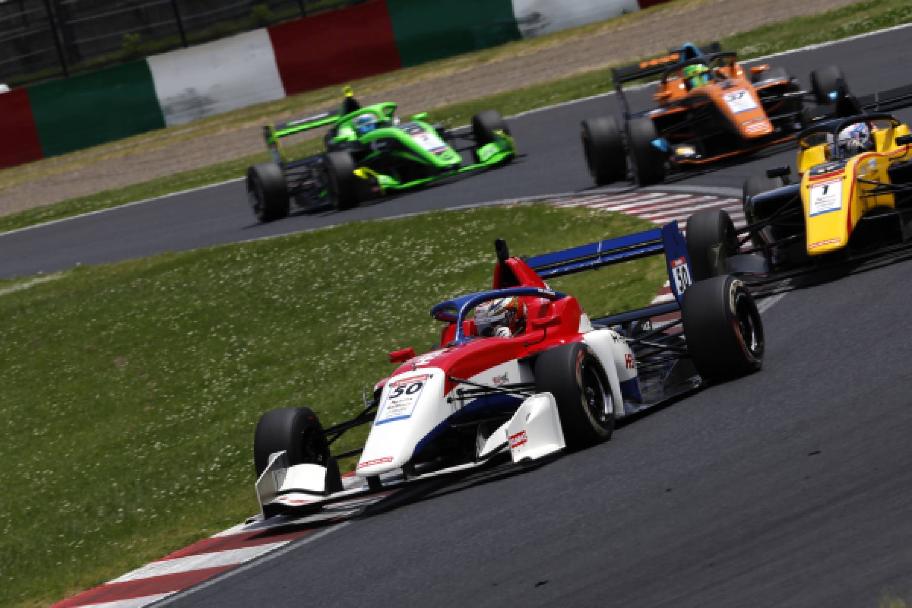 Shimbara retires from Round 9 after contact while battling for P2