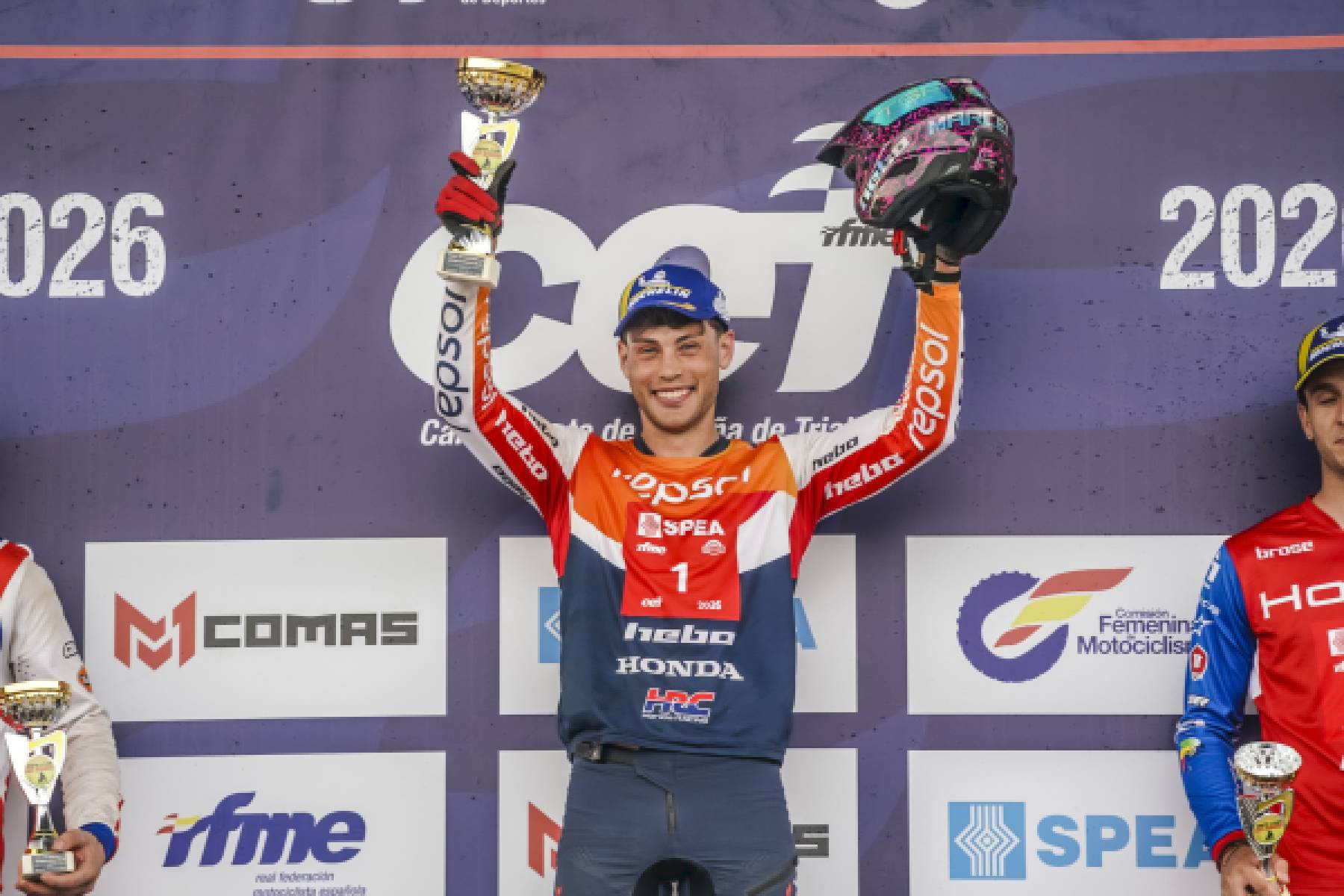 CET26_r2_Podium_102579_ps