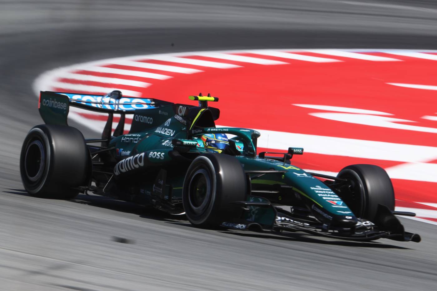 Alonso and Stroll unable to finish after attempting to recover from the back