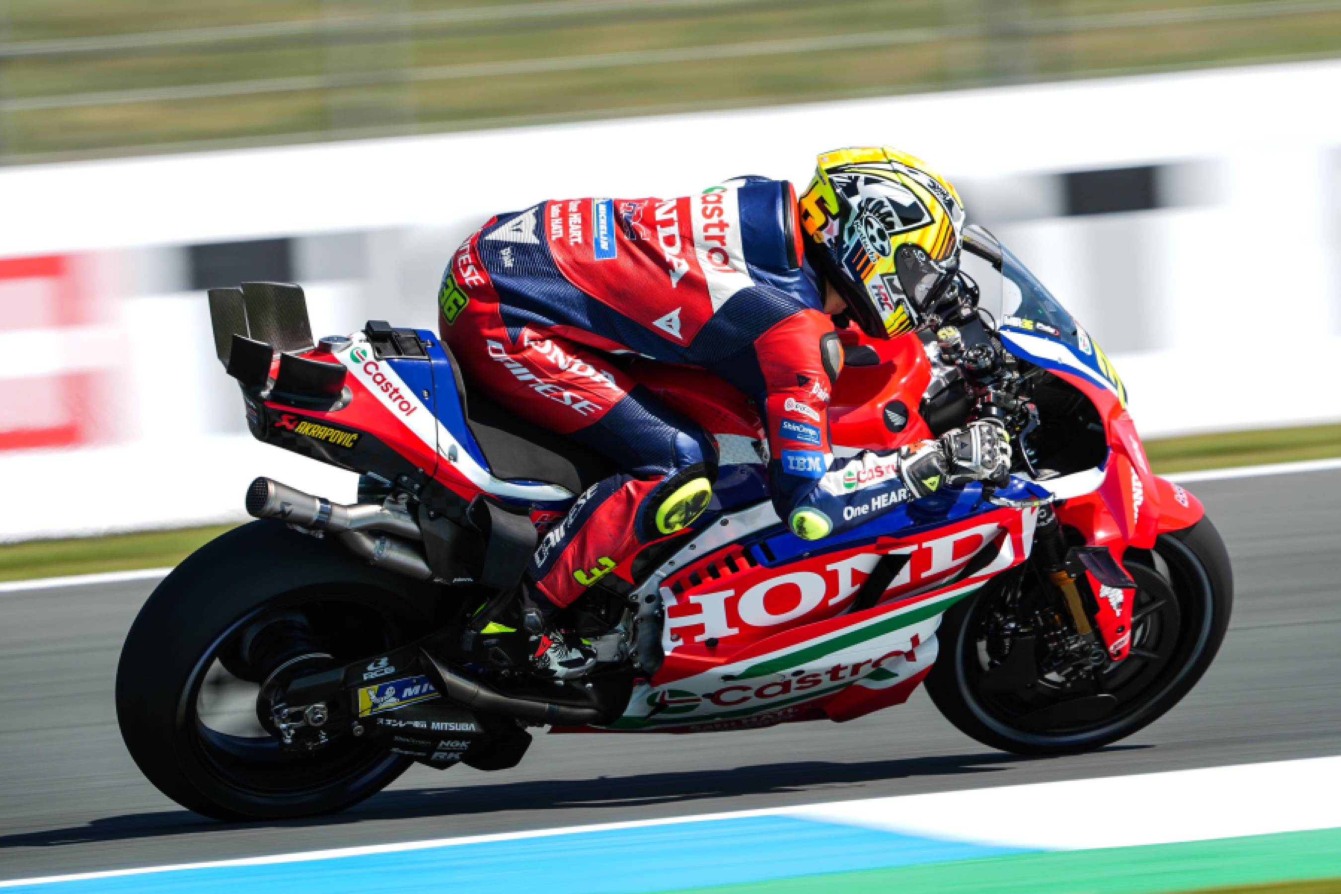 Red flag complicates Friday of potential for Honda HRC Castrol