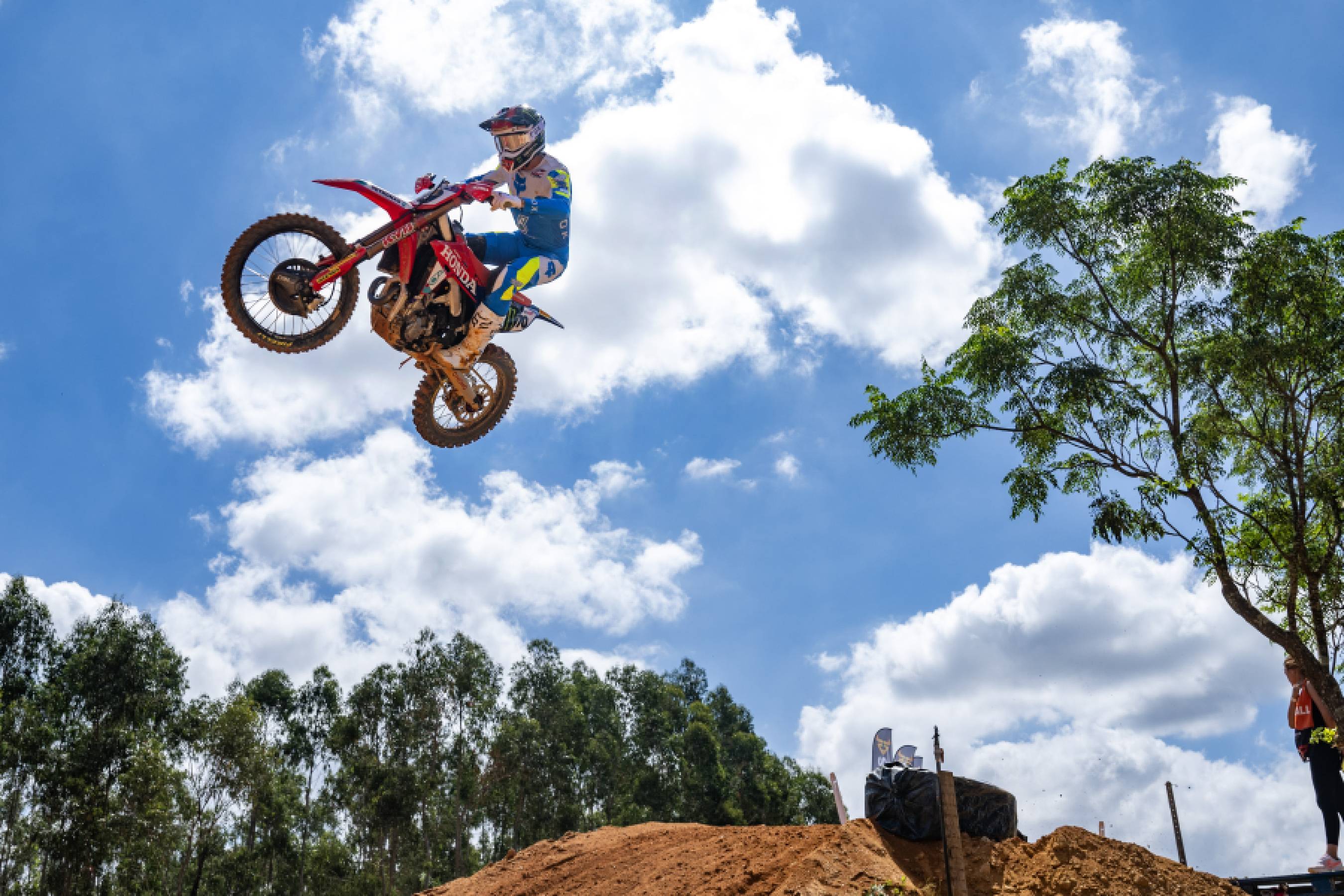 Top three for Herlings and Fernandez in Portuguese qualification