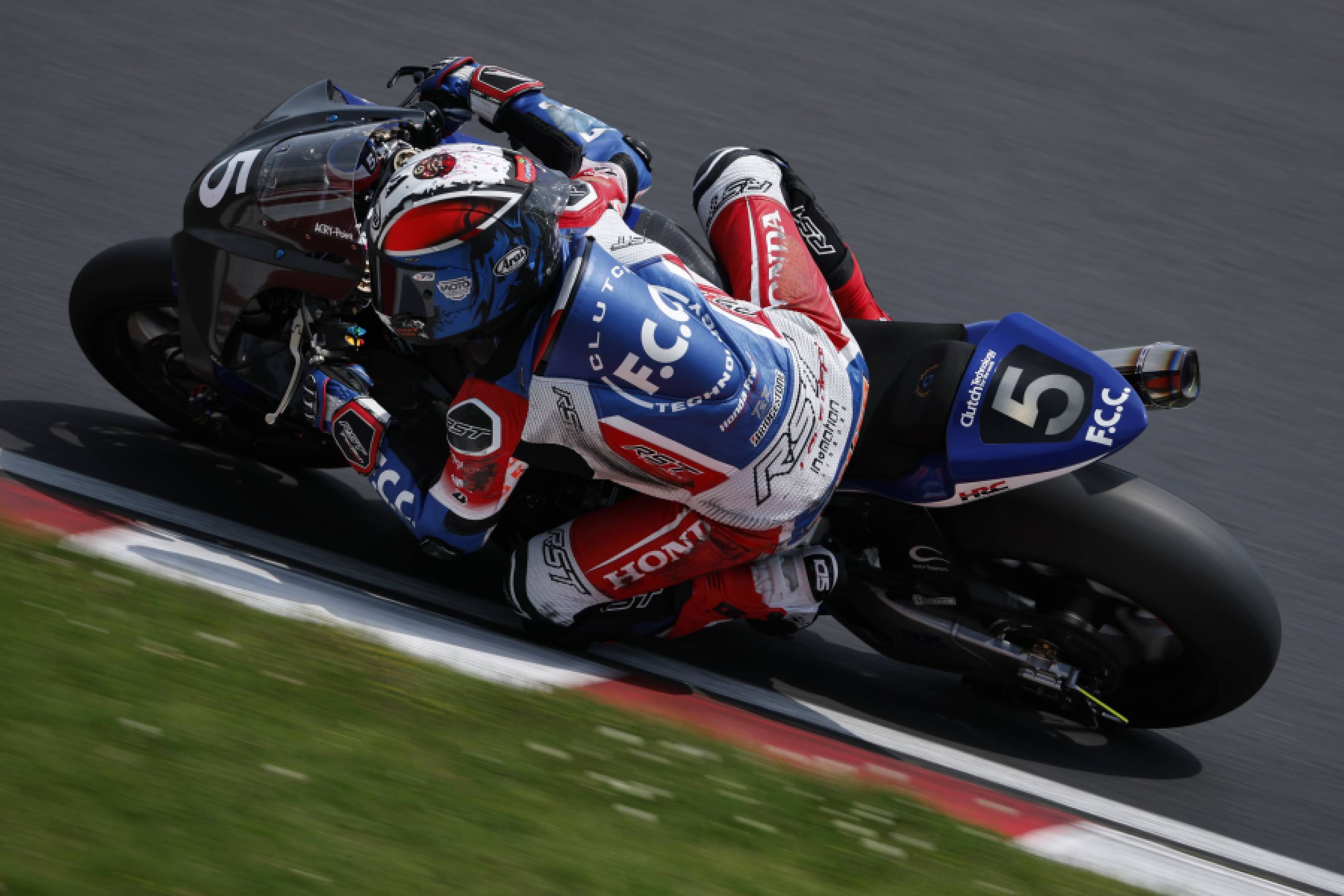 F.C.C. TSR Honda France, a full-time competitor in the EWC, posted strong lap times in pre-event testing and has more than enough potential to challenge for victory.
