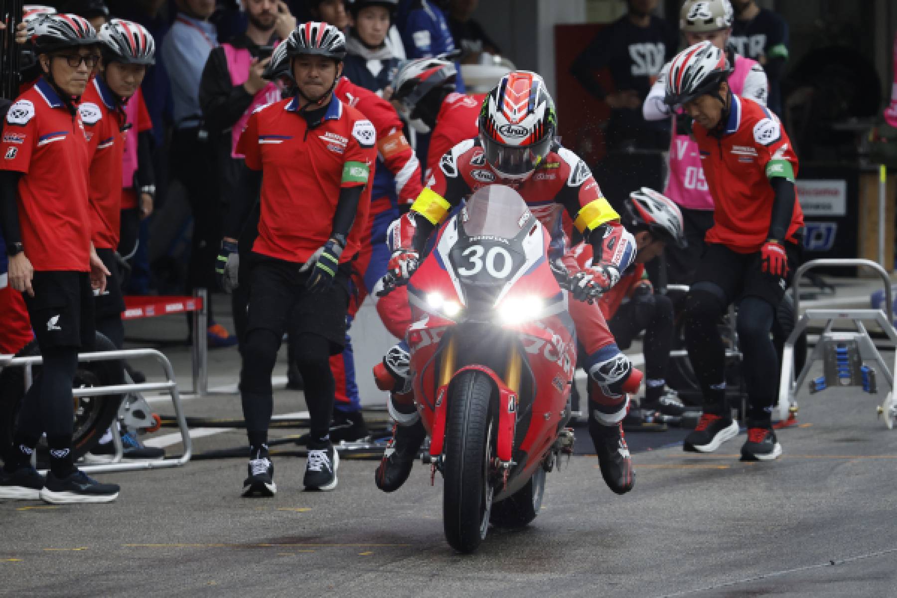 Rea_2026Suzuka8hrs3_AK18886
