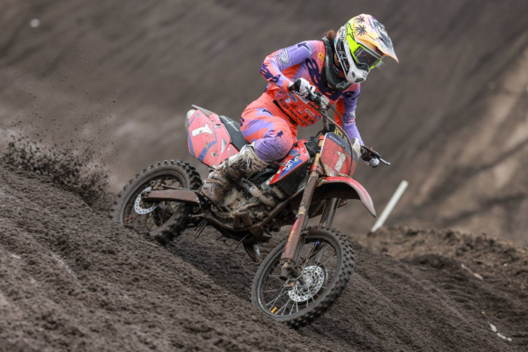 川井が今季無傷の6連勝をマーク | Honda.Racing