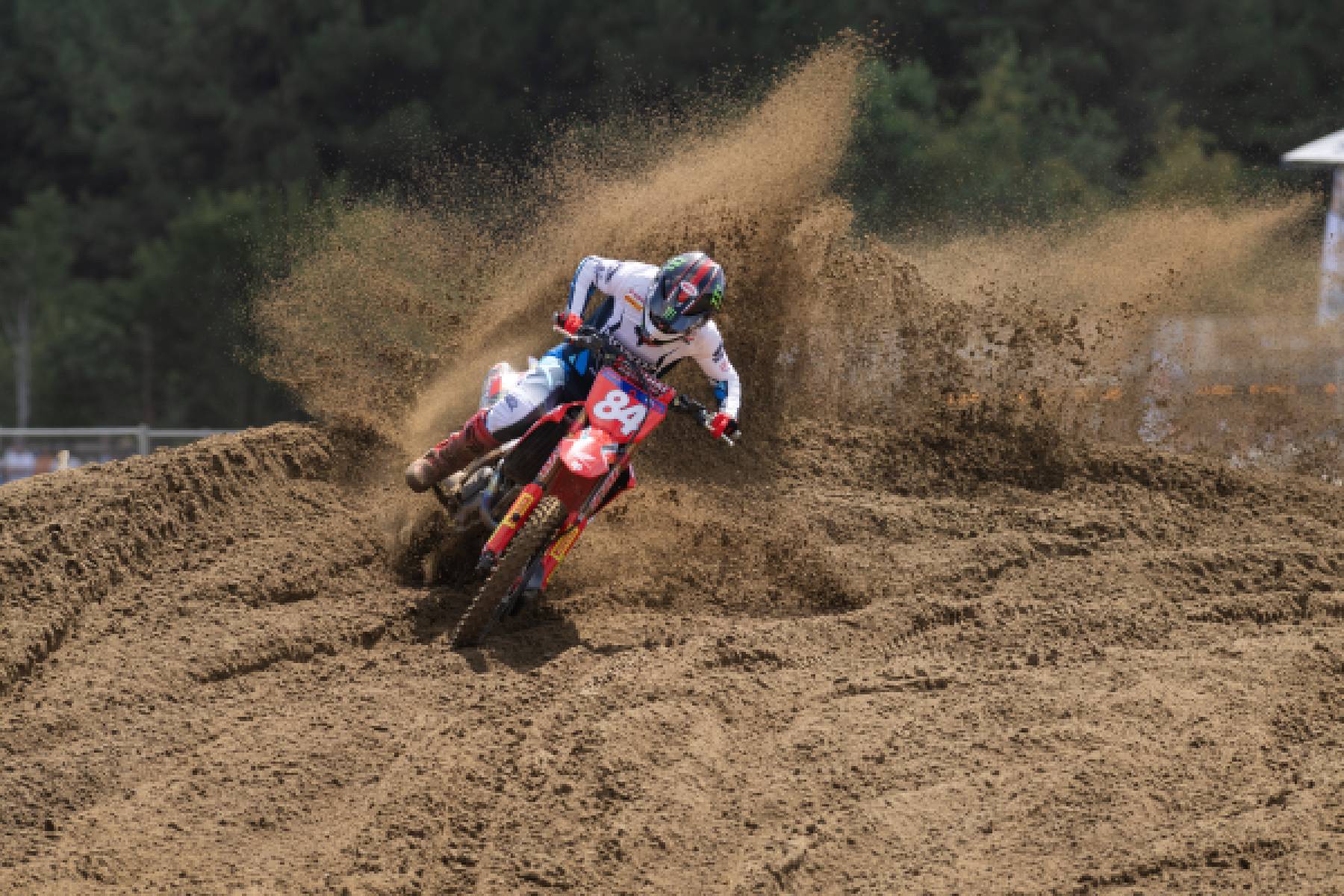Herlings win Belgium qualification to gain more points in championship standings