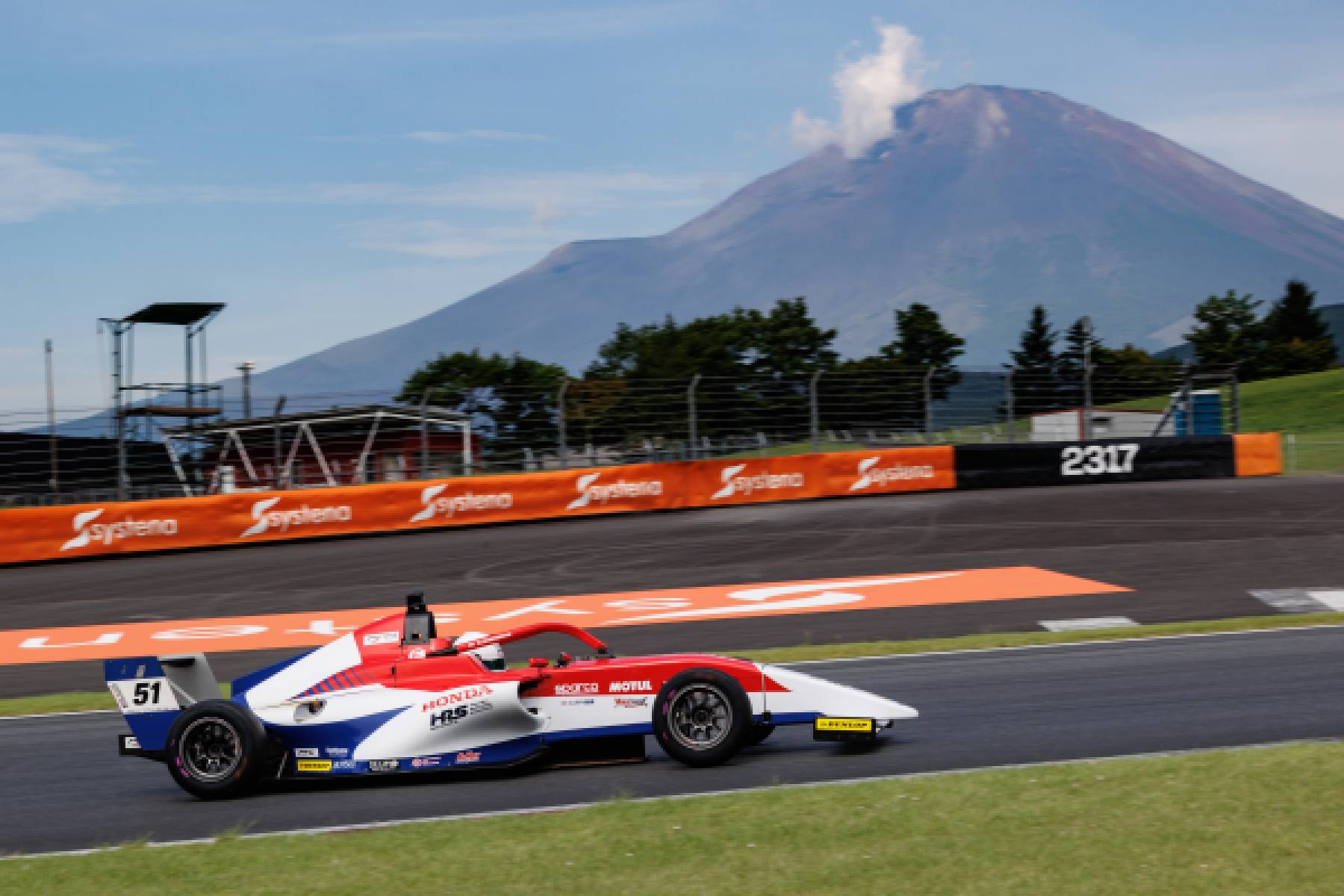 Kurosawa qualifies P13 in Round 5 at Fuji