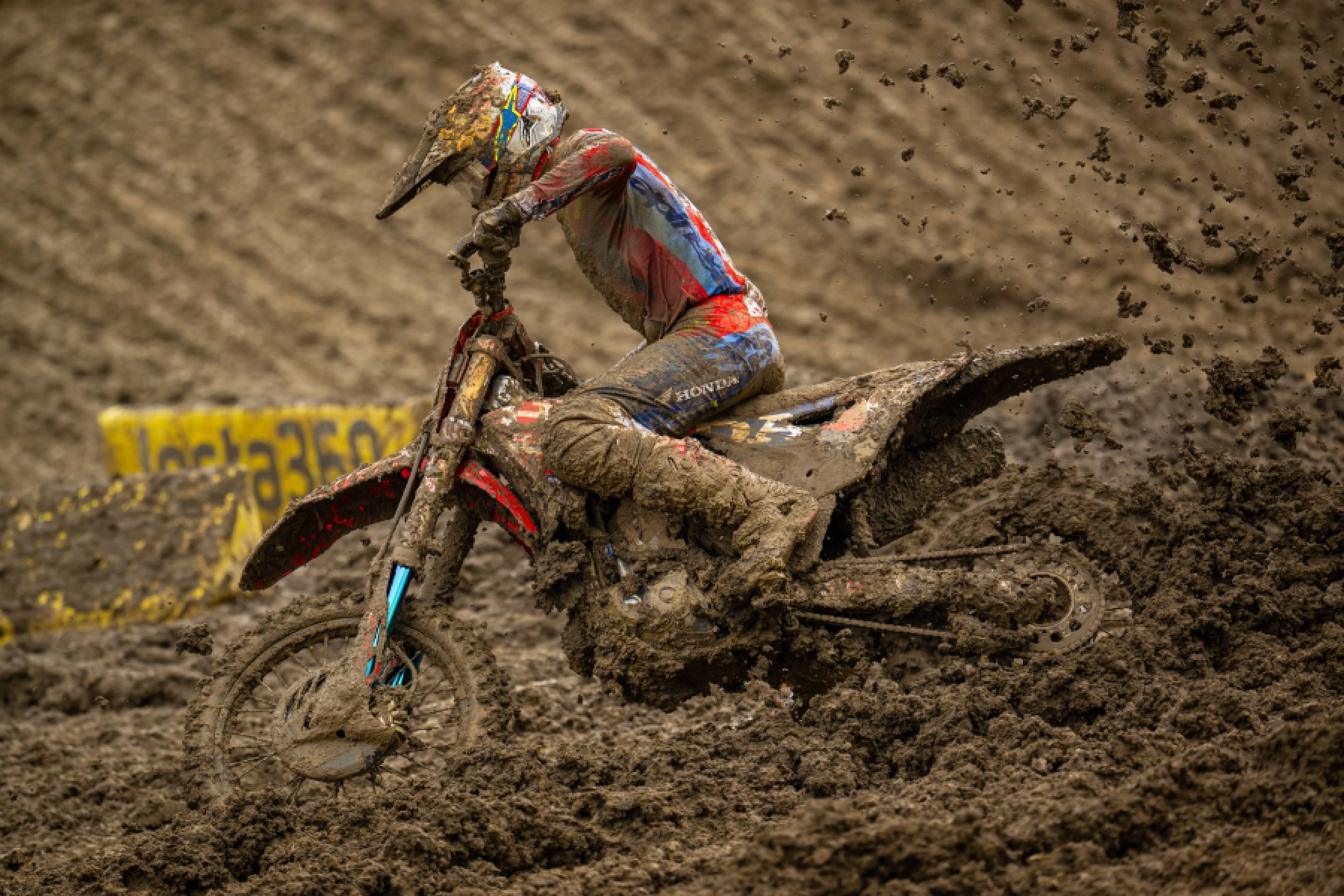 Challenging Opening SMX Round for Honda HRC Progressive in the Ohio Mud