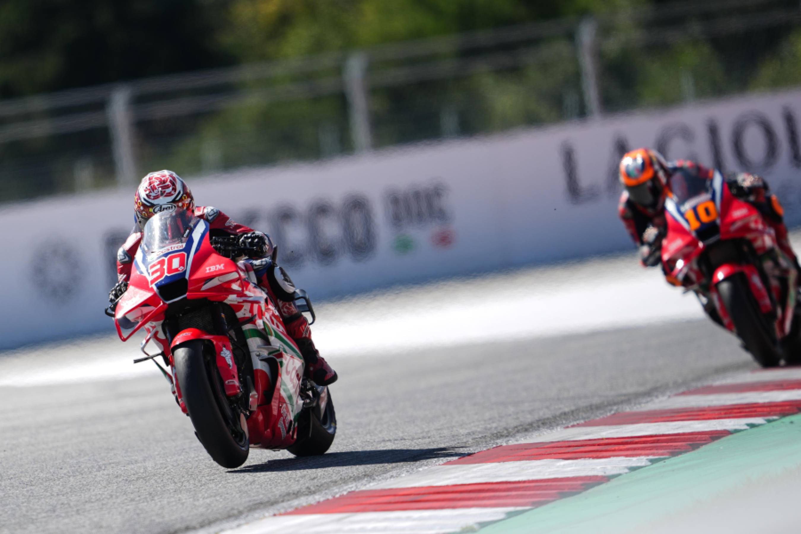 Sunday surge in Spielberg for Nakagami to lead Honda HRC Castrol home