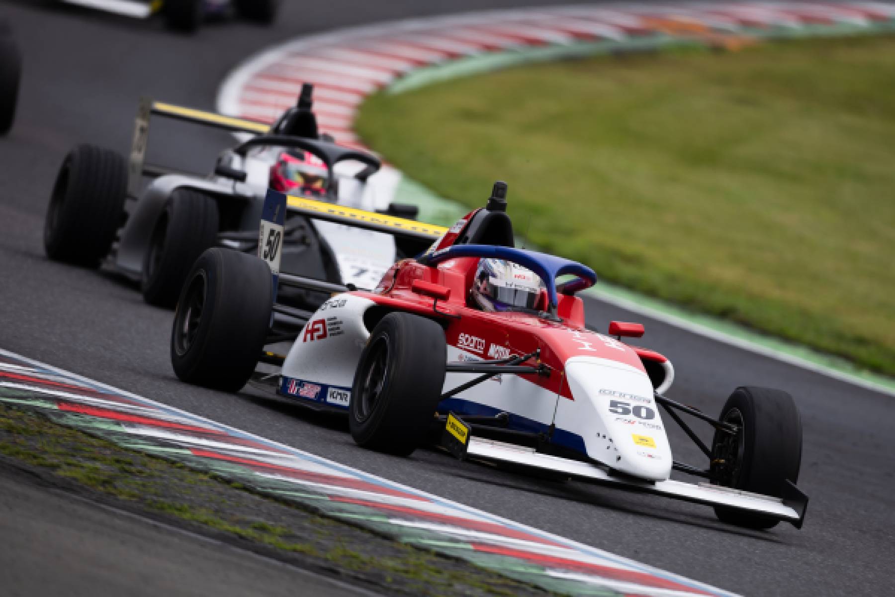 Momose finishes P4 after gaining 11 places, Kurosawa P7 from P20 on the grid