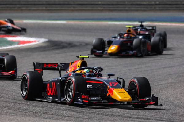 最後尾から終盤7番手までジャンプアップした岩佐歩夢は 最終ラップにトラブルに見舞われ無念の16位に終わる