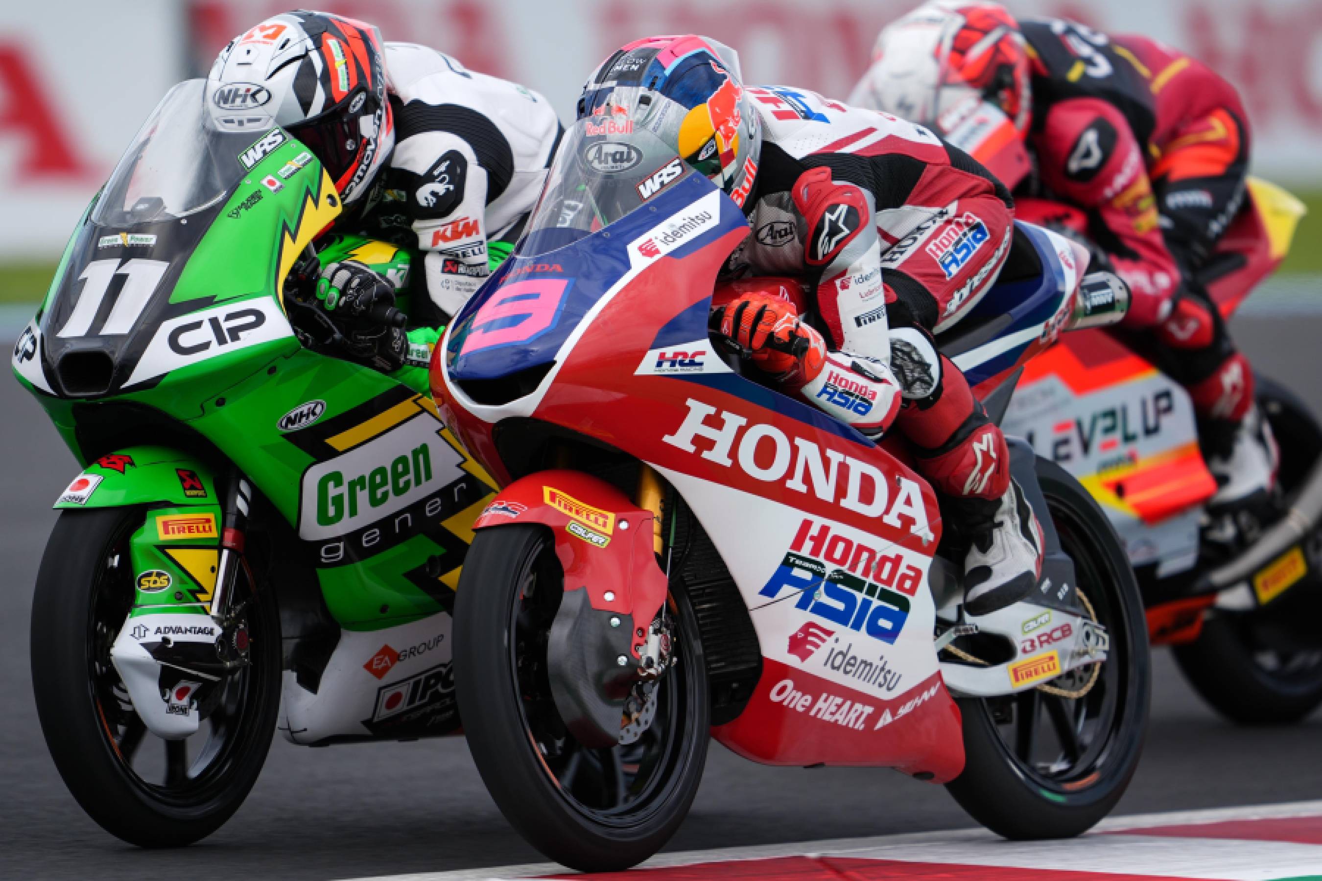 Pratama battles hard in Honda's home Grand Prix