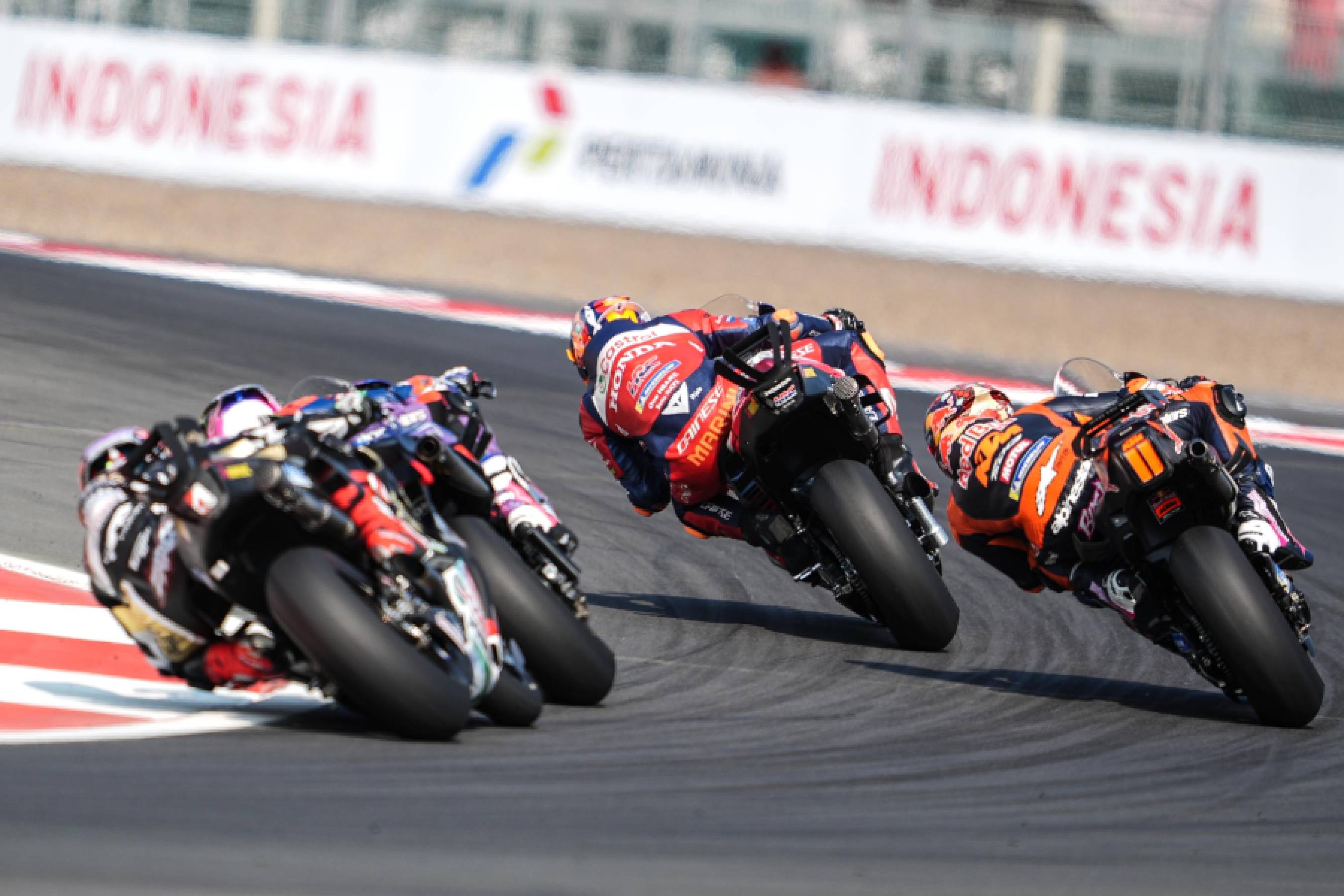 Lightning start to Indonesian Sprint delivers Marini into top-Honda battle