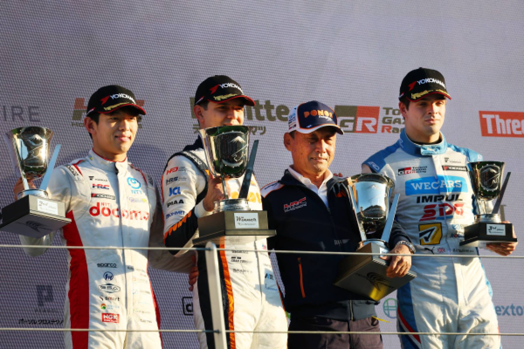 オオムラ・フラガ待望のポール・トゥ・ウィン！太田と1-2フィニッシュ