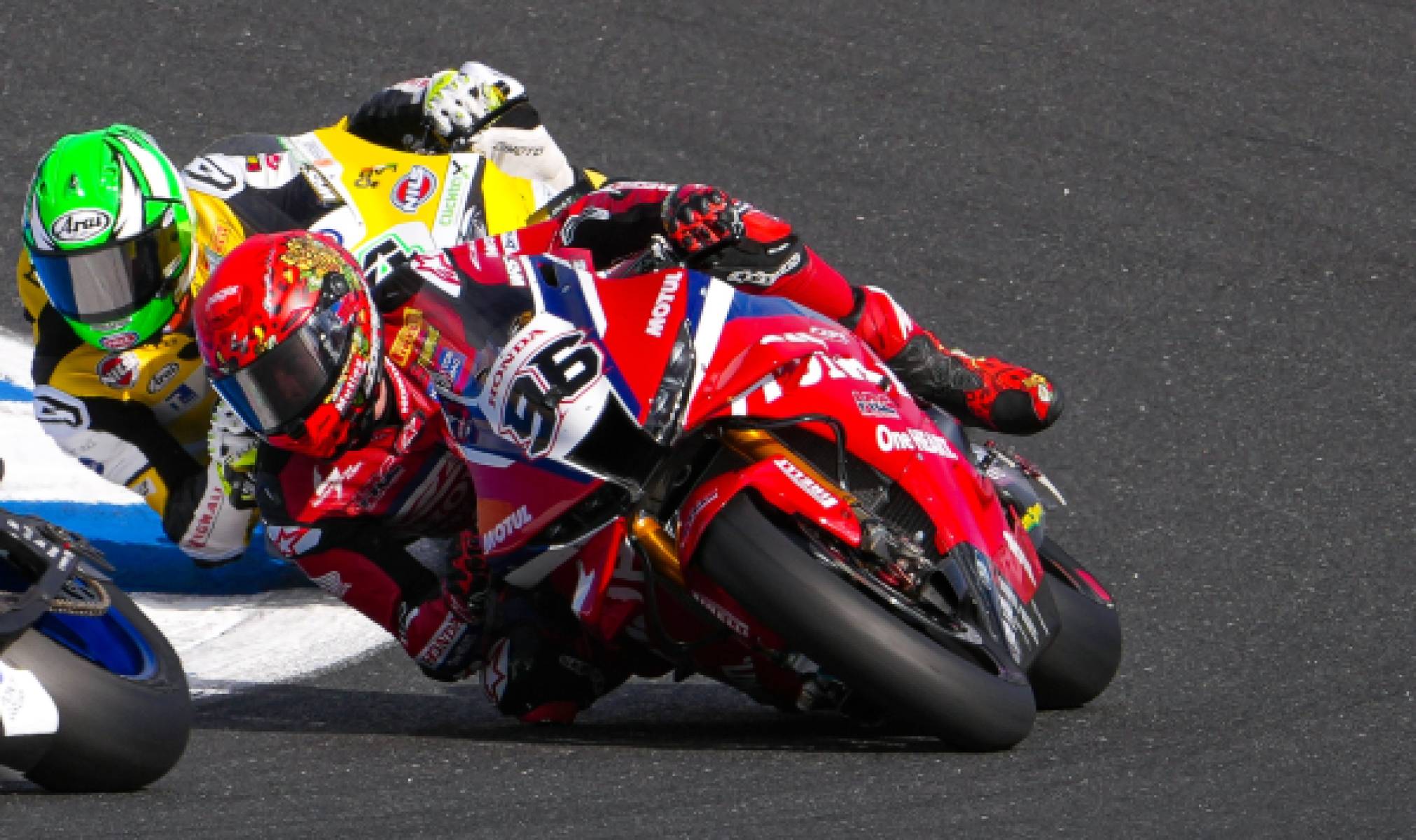 Dixon secures top ten finish in Estoril Race 2, with more points for Chantra