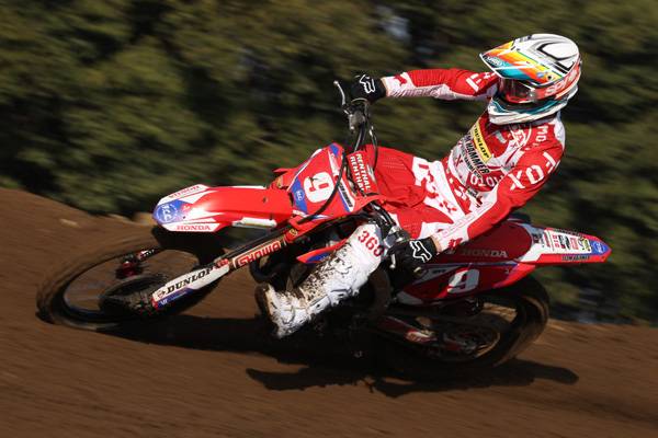 Honda勢では鈴村英喜が総合4位、柳瀬大河が同5位で初戦を終える