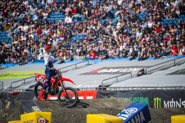 450SX 連続ポディウムのセクストンが2位入賞