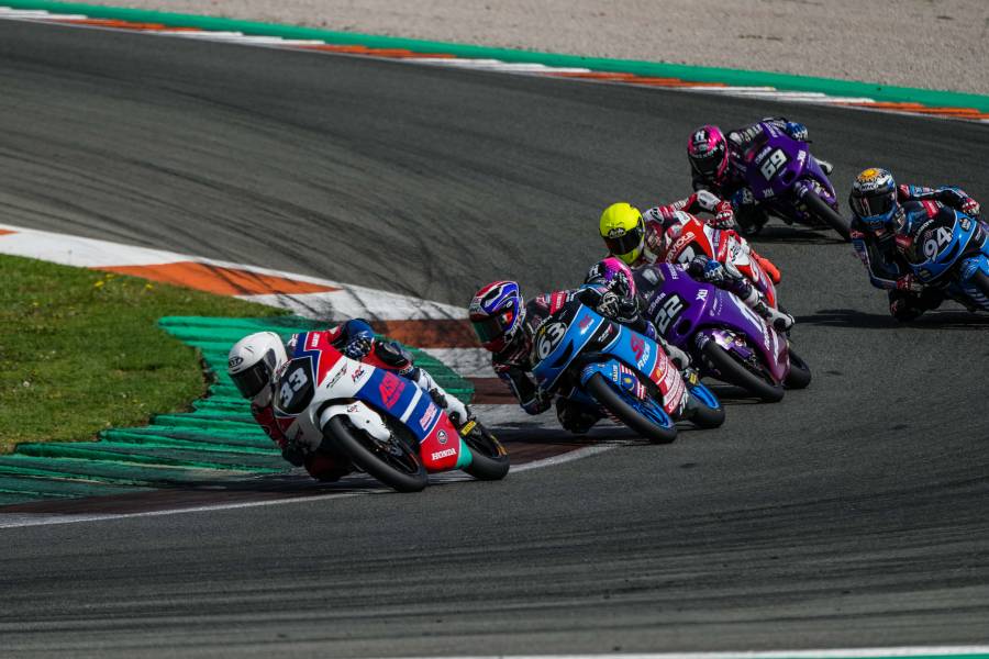 Tatchakorn Buasri gets fifth position in the JuniorGP of Valencia